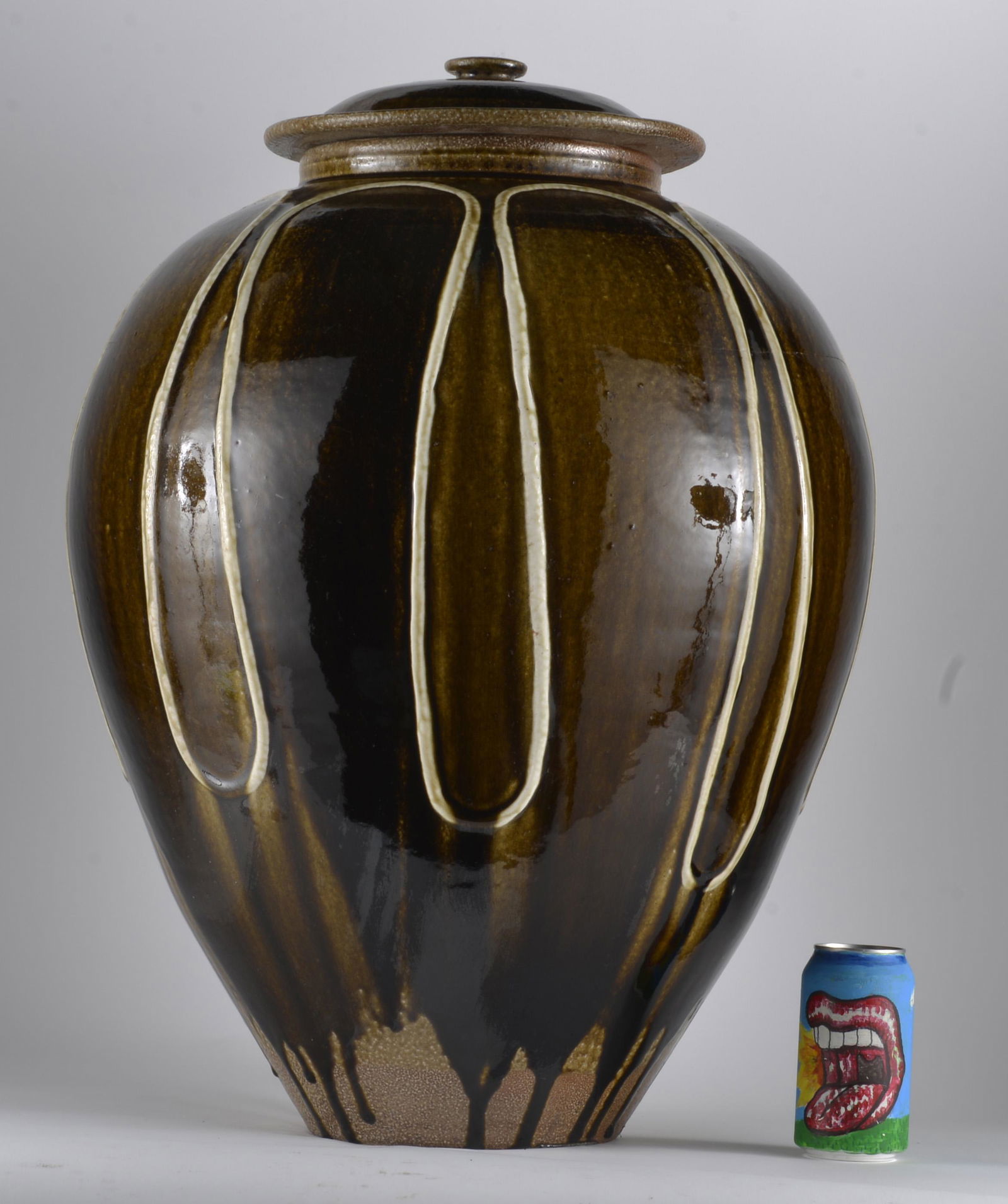 Donna Craven (B1959) Bulbous Lidded Jar Asheboro, NC (1 of 4)