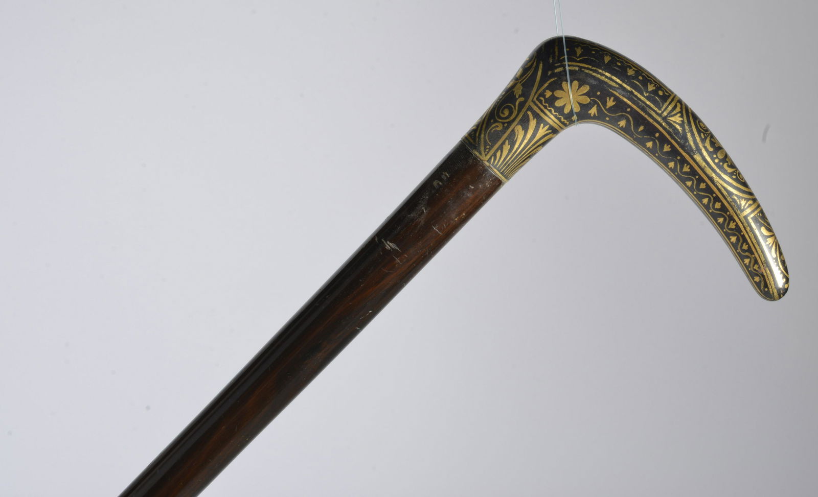 Gold handled Cane (1 of 2)