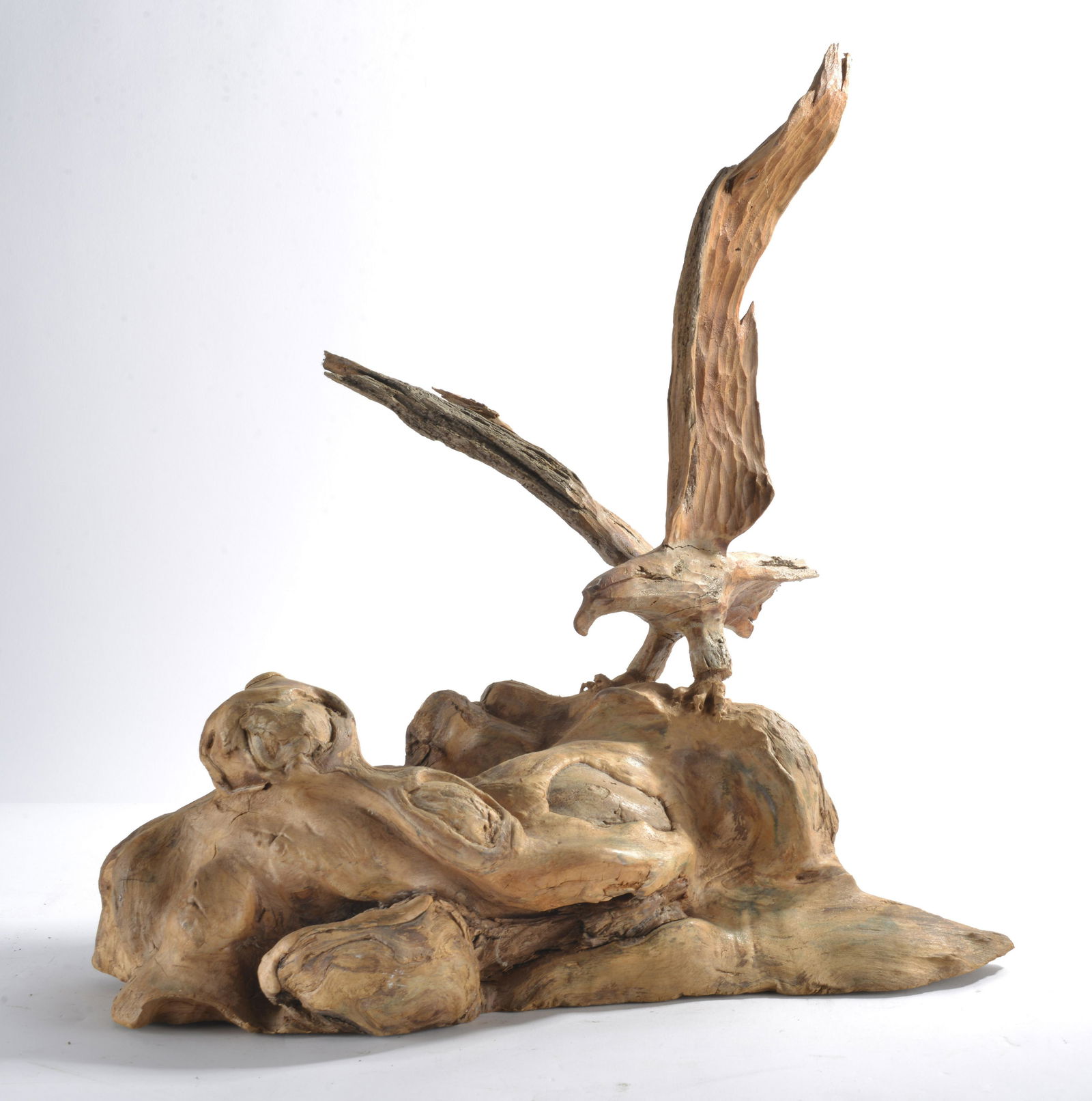 Folk art carved eagle (1 of 4)