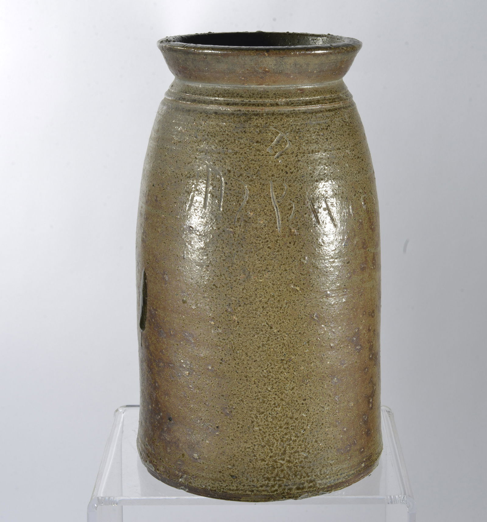 MB signed pottery jar (1 of 6)