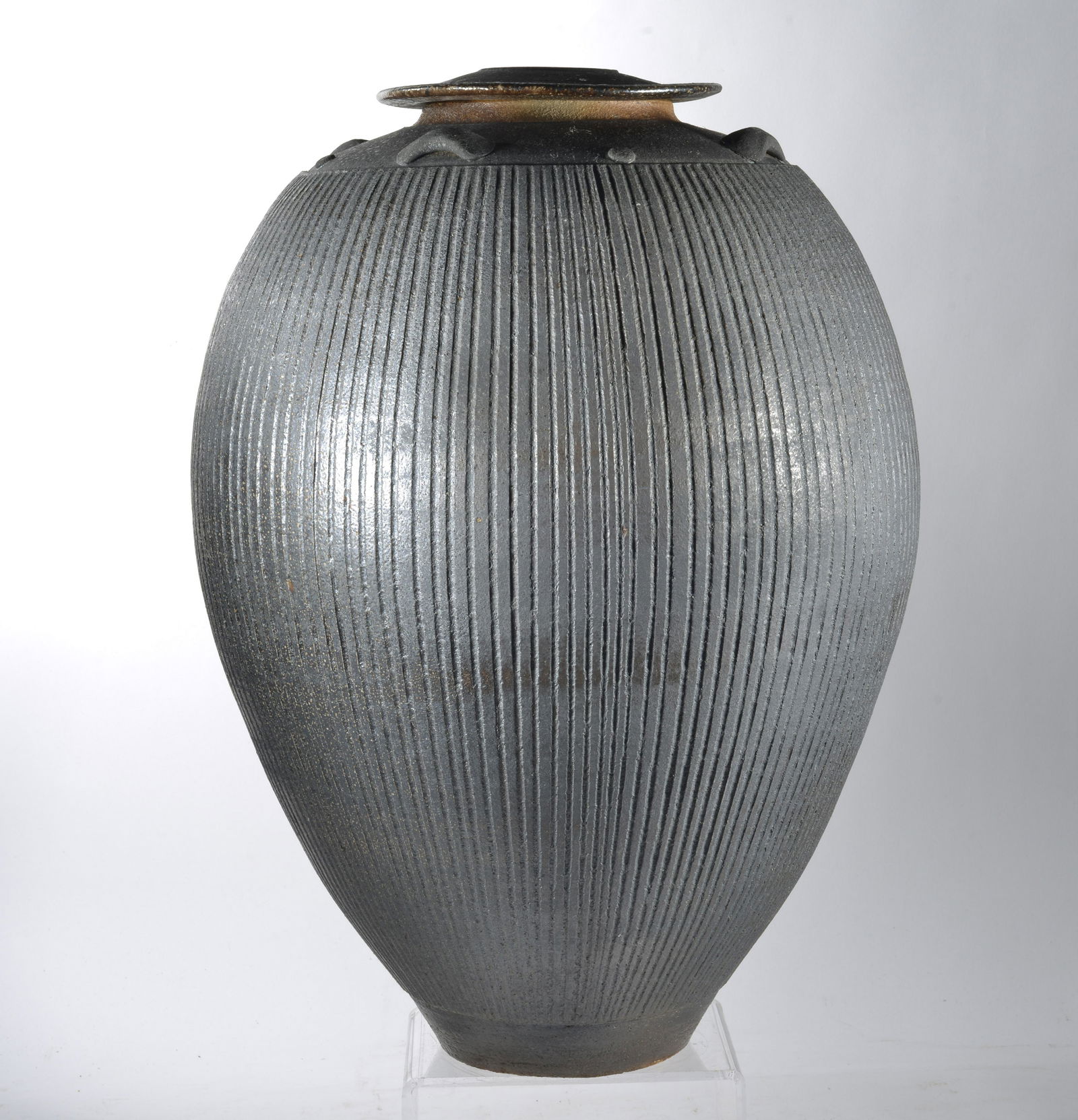 Donna Craven Large Lidded Urn (1 of 7)