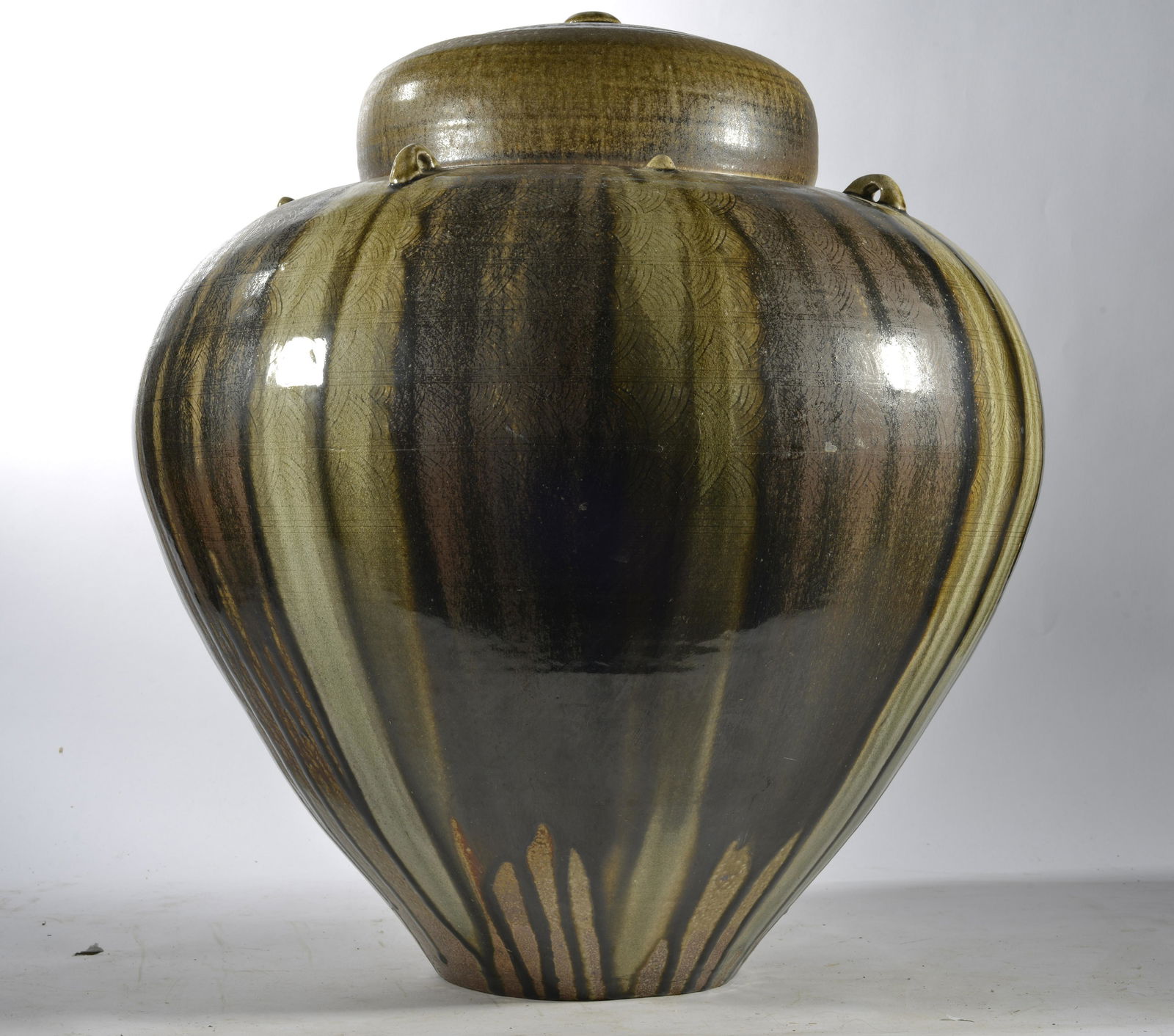 Donna Craven Large Lidded Urn (1 of 13)