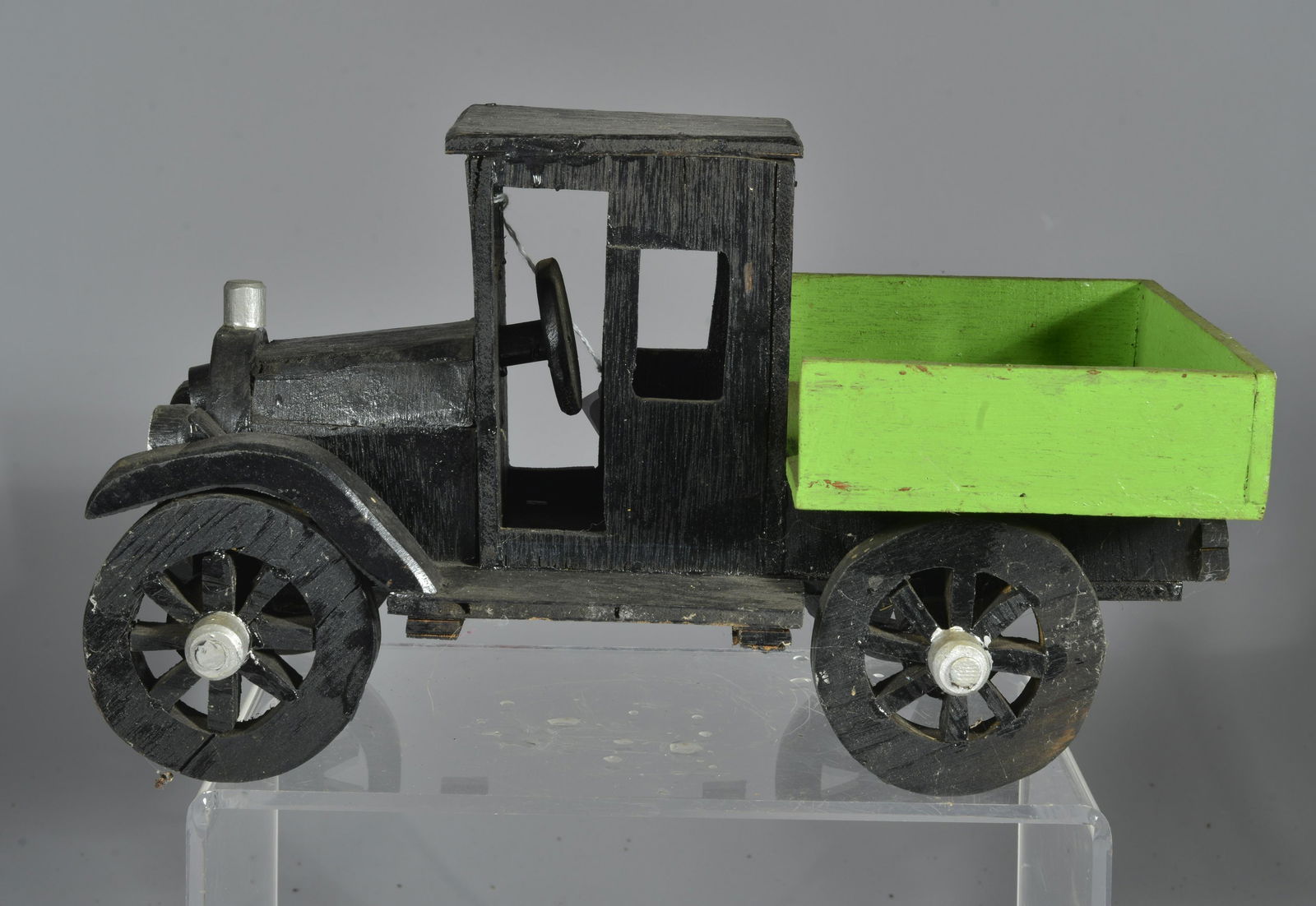 Milas Carrick Folk Art Truck (1 of 3)