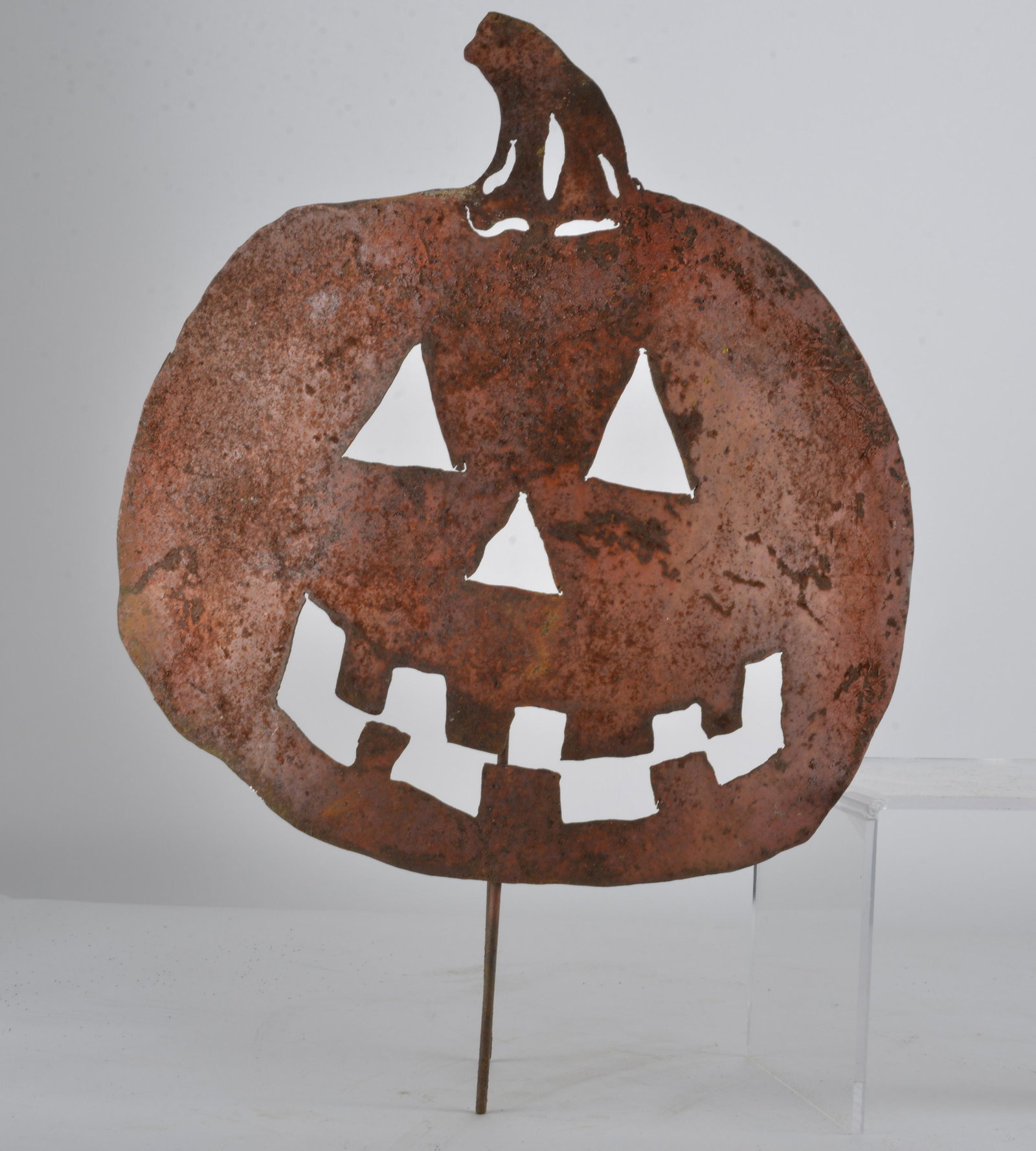 Cut Metal Yard Ornamet: pumpkin overall size 20'