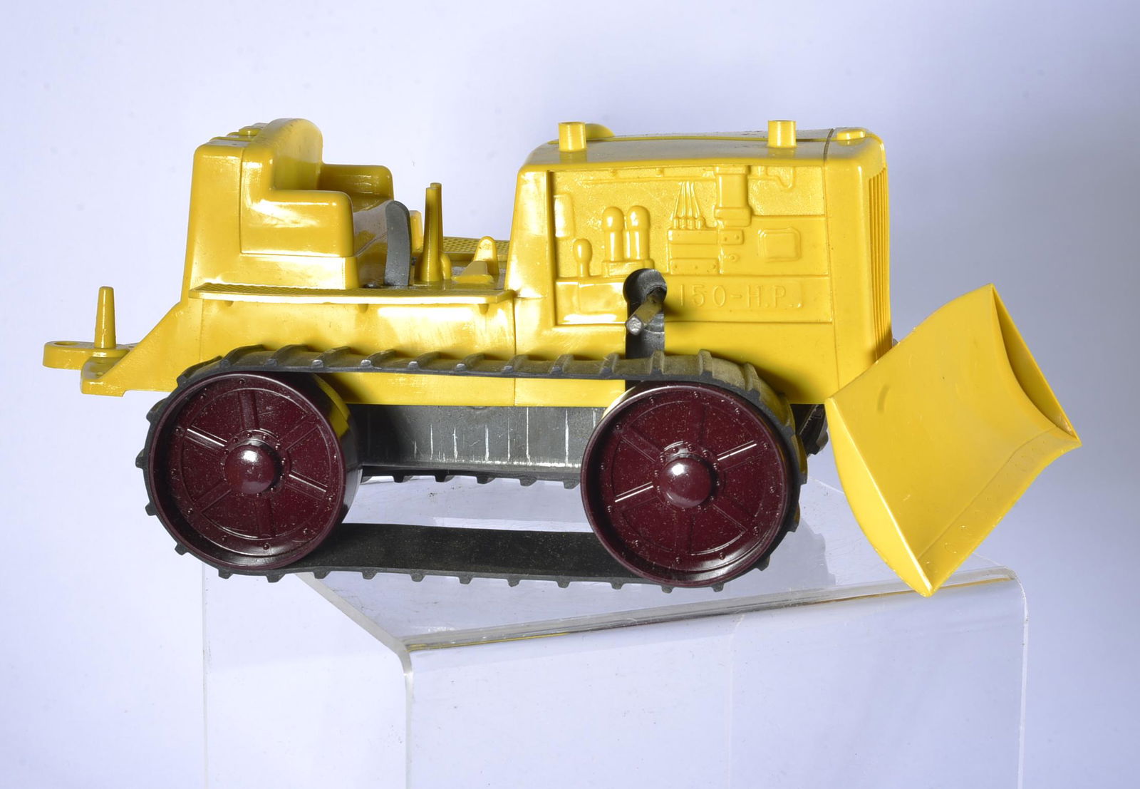 LOUIS MARX CLIMBING TRACTOR IN ORG.  BOX (1 of 3)