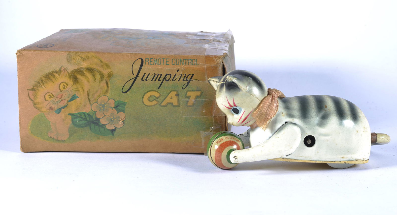LIN MAR TOY CO. TIN LITHO JUMPING CAT IN ORIGINAL BOX (1 of 4)