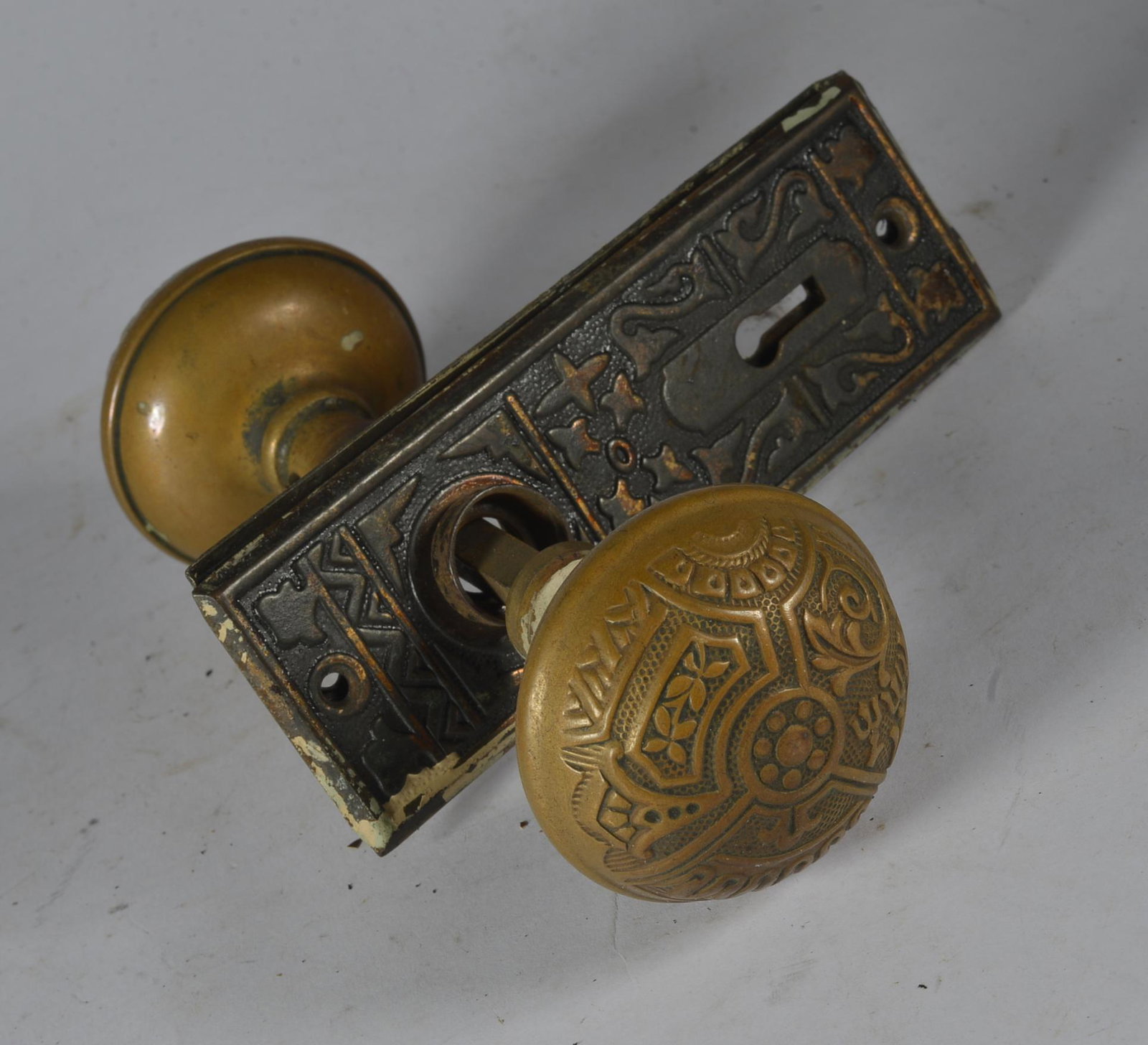 Antique Hardware Estate Door Knob Furniture Pull: antique from an estate. All sales are final see photos. Could be missing parts.