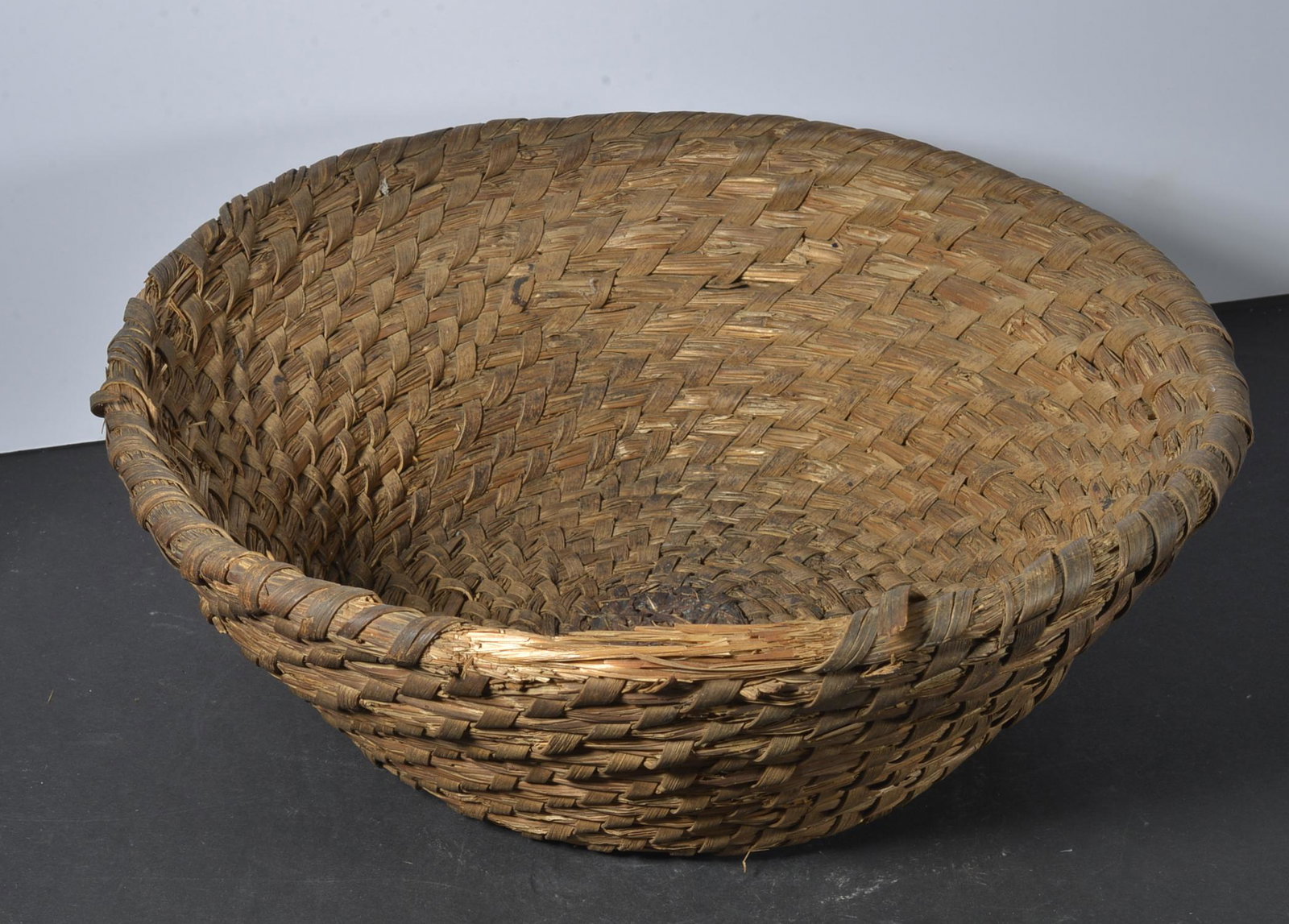 African American South Carolina Sweet Grass Basket (1 of 3)