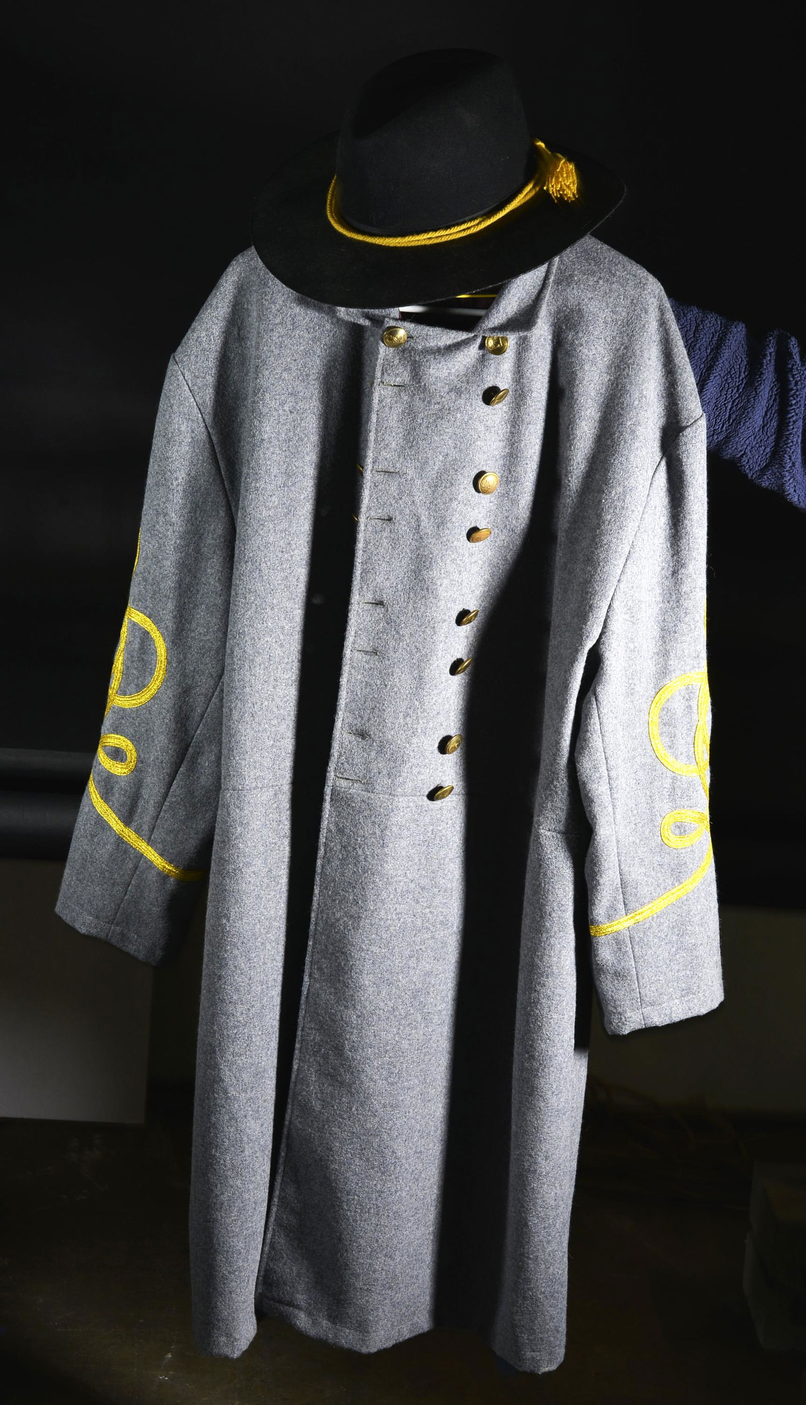 Civil War Reinactment Coat and hat (1 of 2)