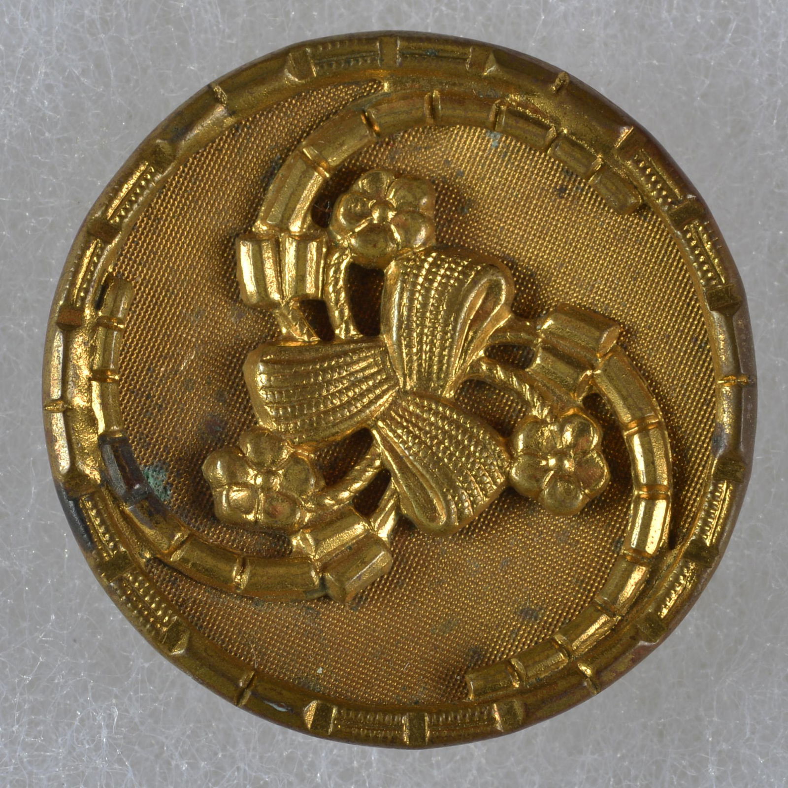 DIVISION 1 METAL BUTTON (1 of 3)