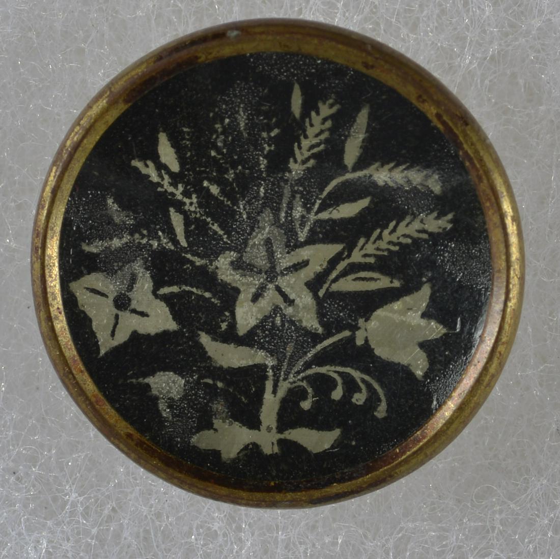 DIVISION 1 METAL BUTTON (1 of 2)