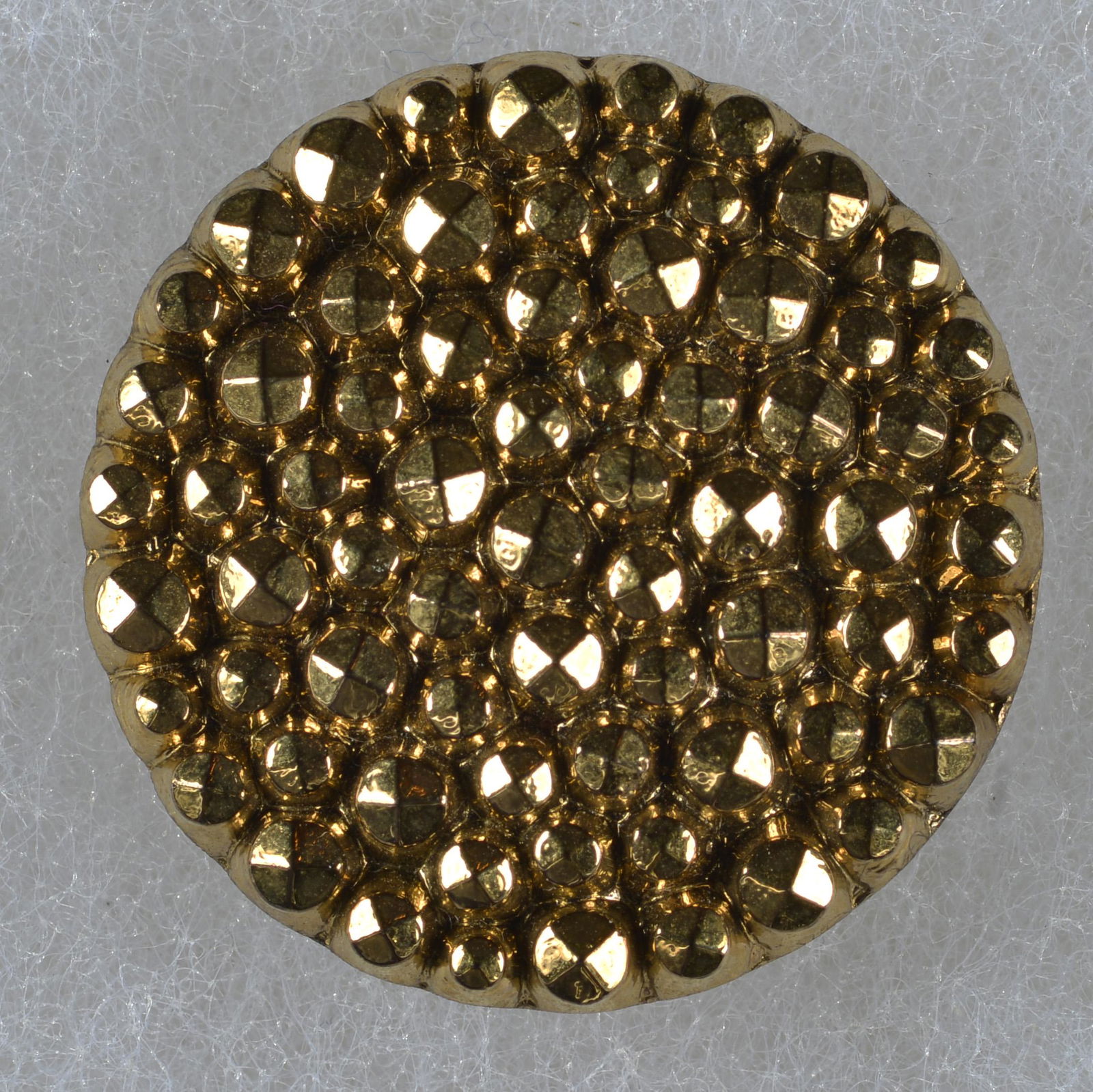 DIVISION 2 GLASS " LA MODE" BUTTON (1 of 2)