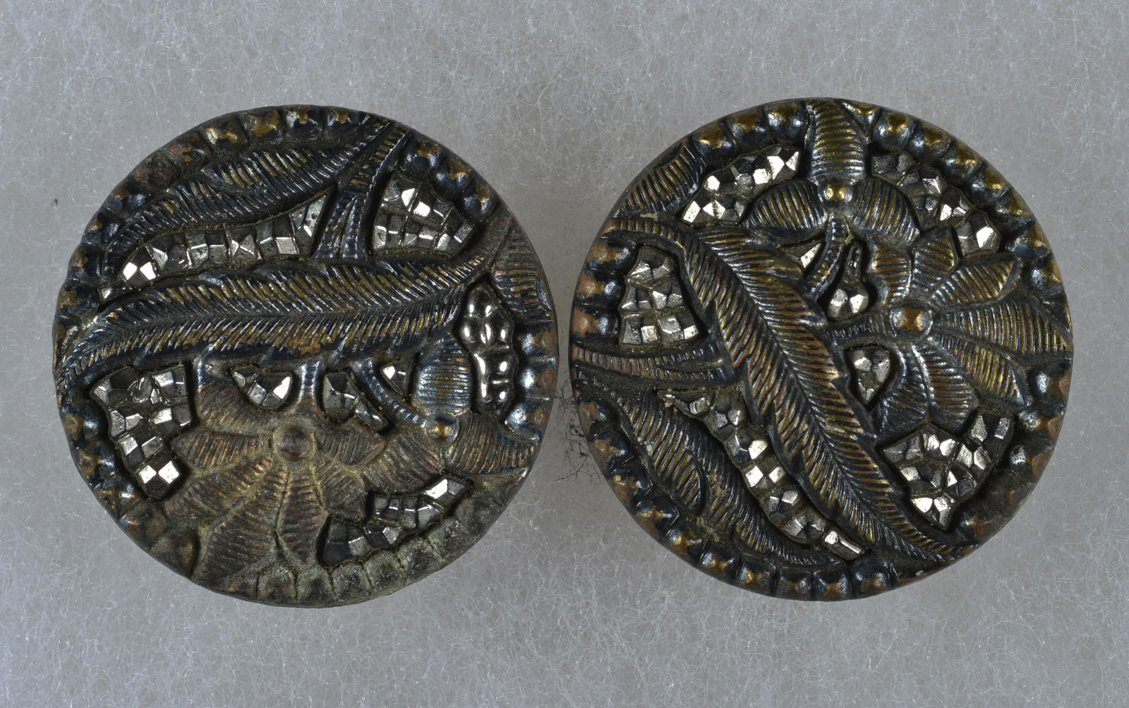 DIVISION 3 METAL BUTTON (1 of 2)