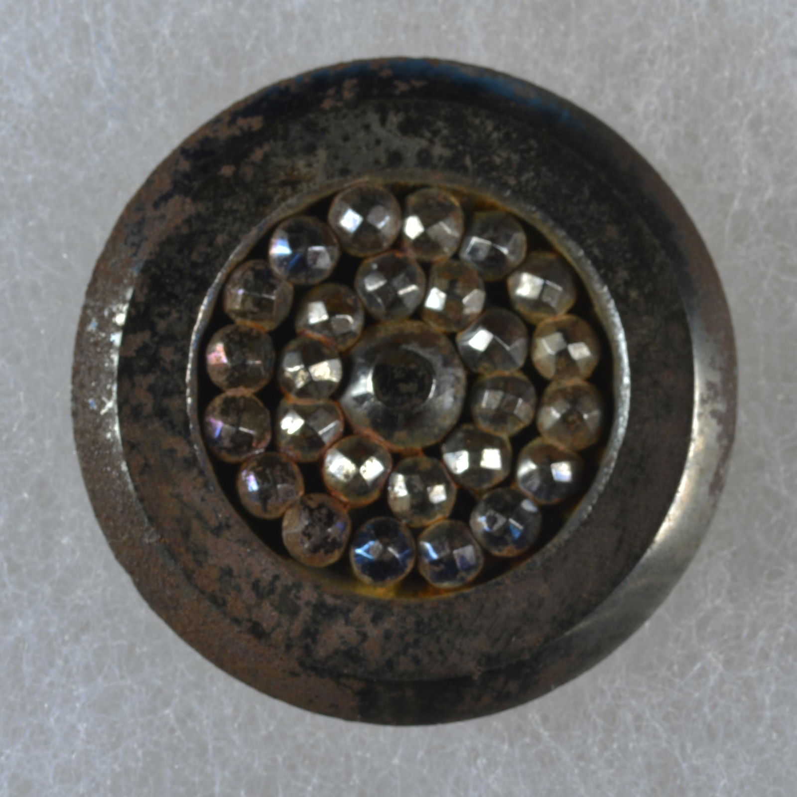 DIVISION 1 METAL BUTTON (1 of 2)