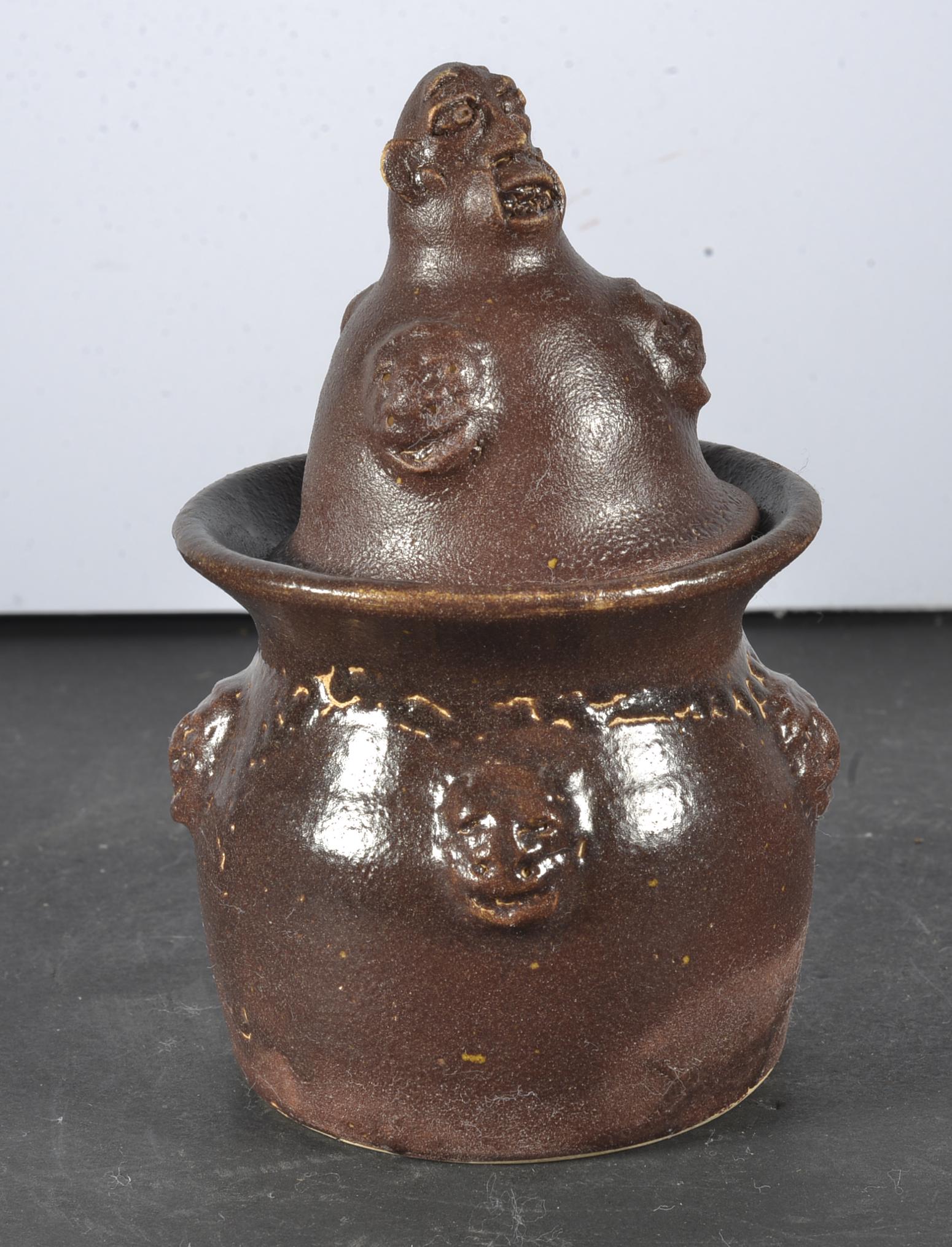 STACY LAMBERT COVERED POT: SIGNED ANDD DATED 2007 5" TALL