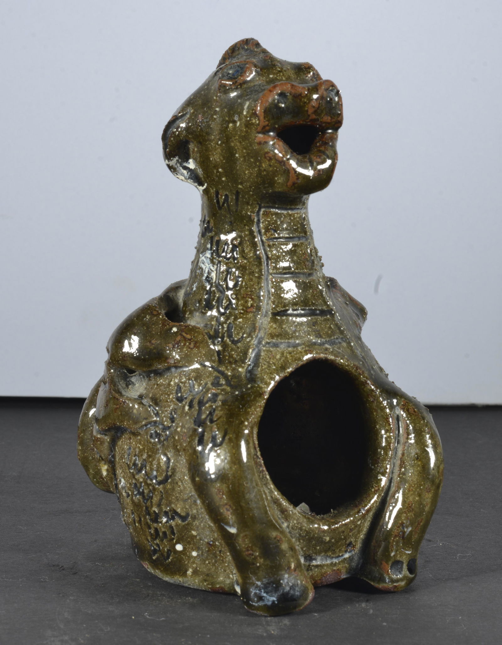 BREE KALE FIGURAL DRAGON ASH TRAY (1 of 5)