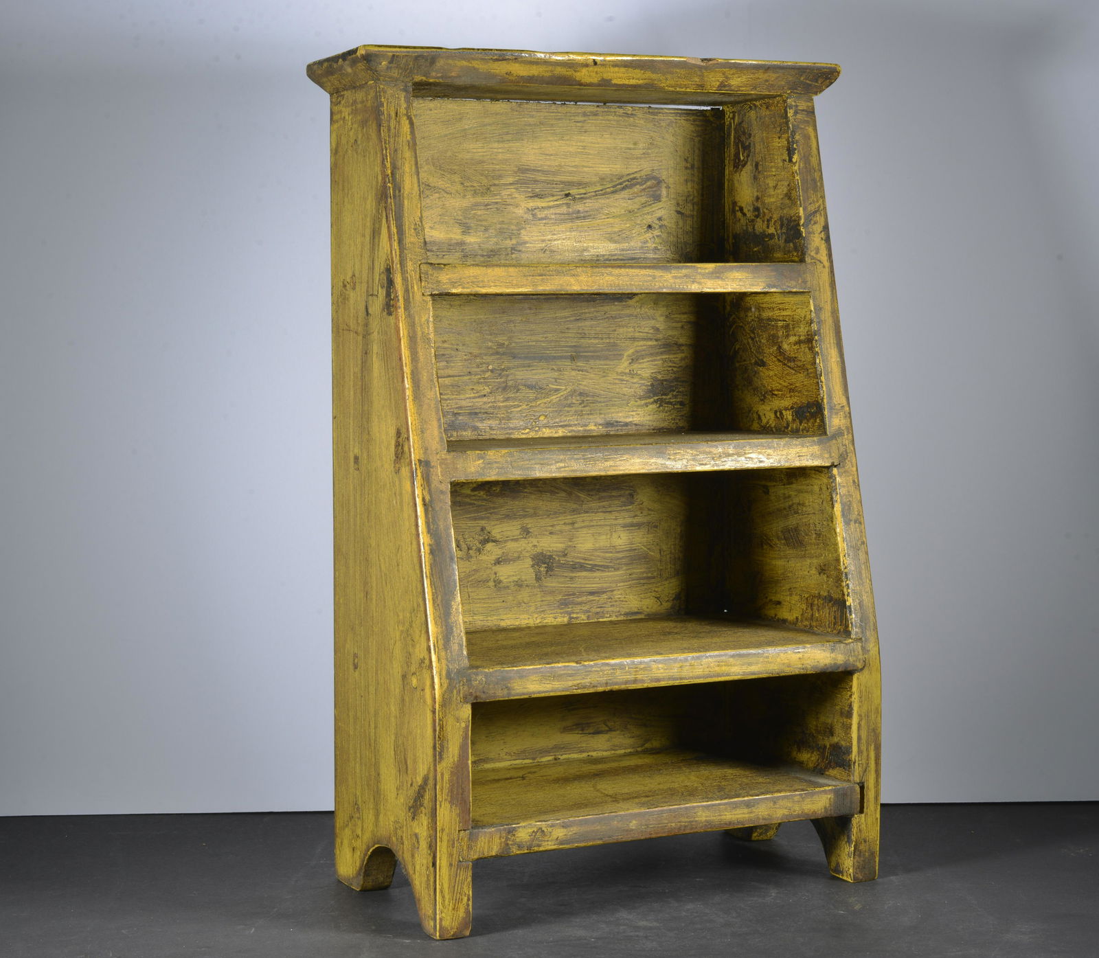 CHILD'S SLANTED 5 SHELF STAND (1 of 3)