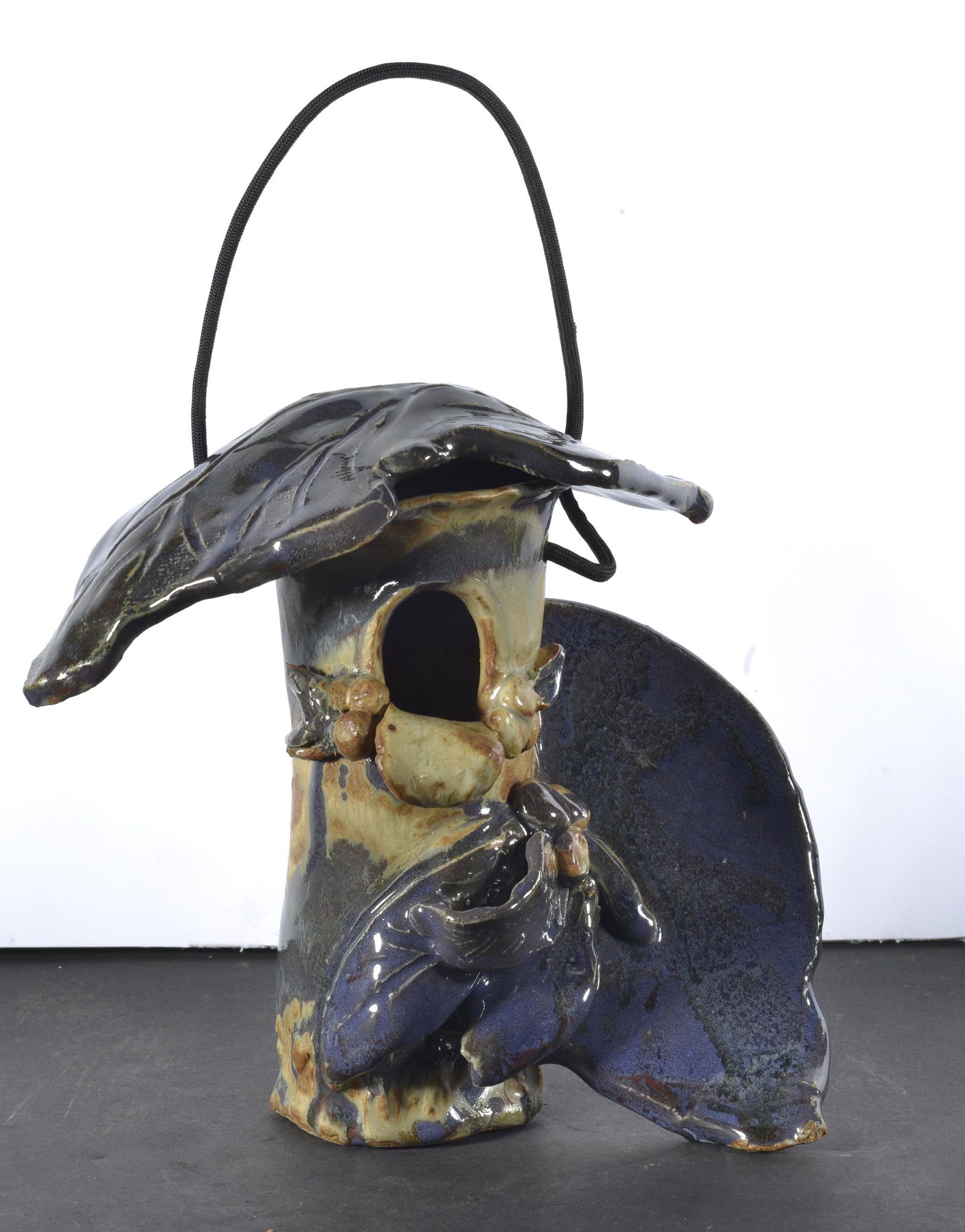 VINTAGE CLAY BIRD HOUSE (1 of 3)