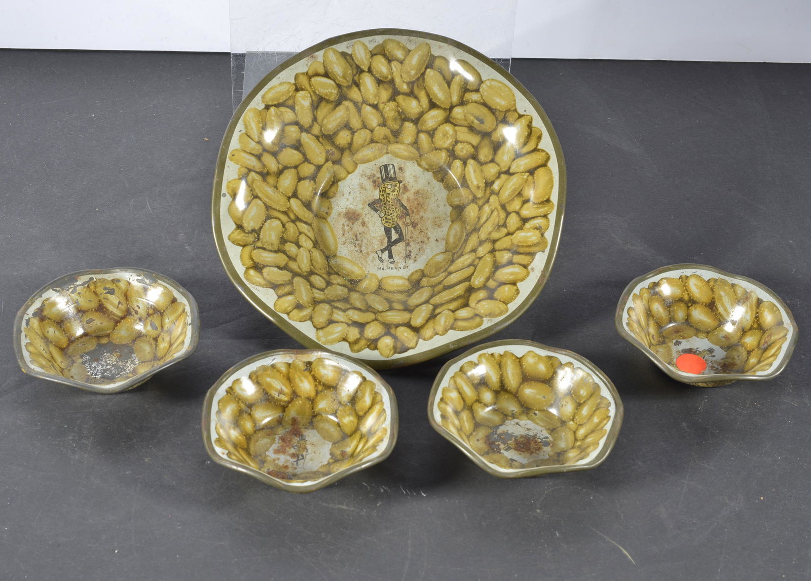 TIN LITHO PLANTERS PEANUT SNACK SET (1 of 2)