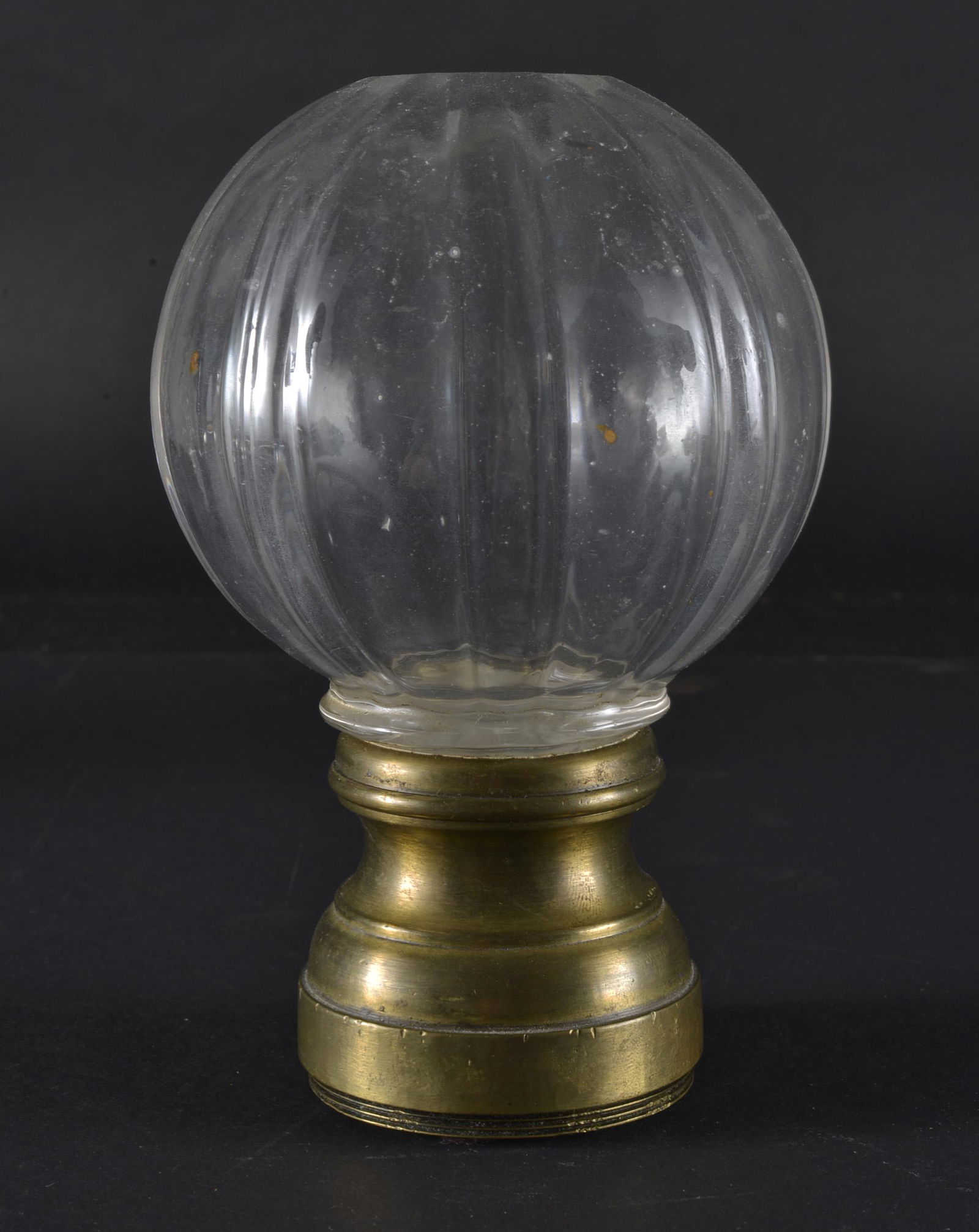 FRENCH CUT CRYSTAL FINIAL POST (1 of 4)