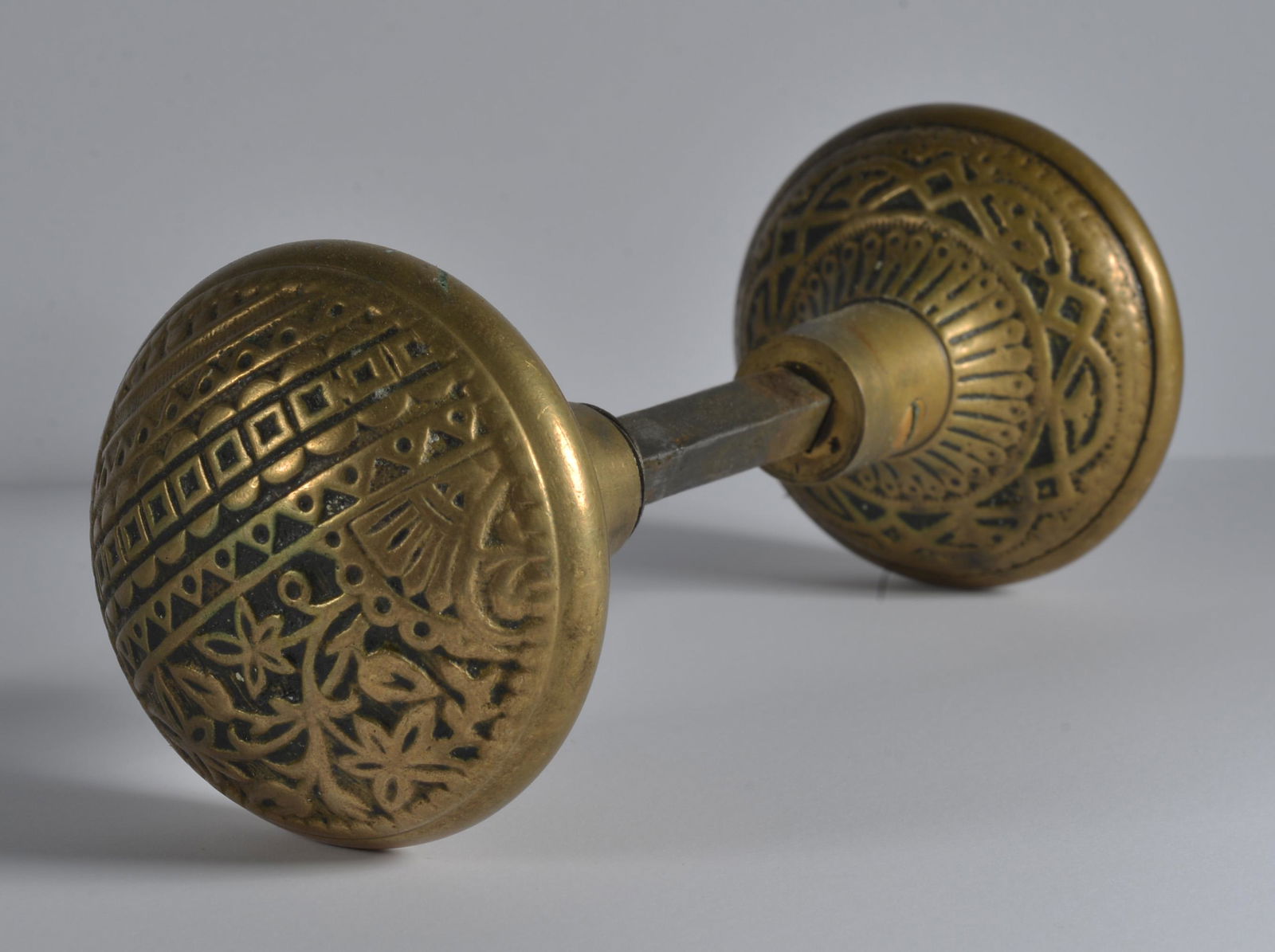 Antique Victorian Door Knob Antique Hardware: this is a fantastic selection of antique hardware from the lifetime collection of Greensboro Antique dealer Mary Wells.