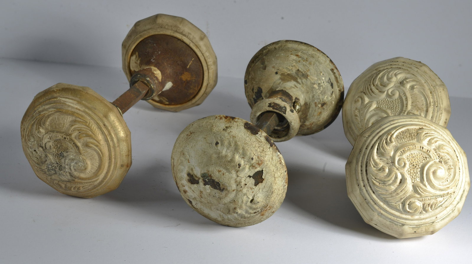 Antique Victorian Door Knob Antique Hardware: this is a fantastic selection of antique hardware from the lifetime collection of Greensboro Antique dealer Mary Wells.