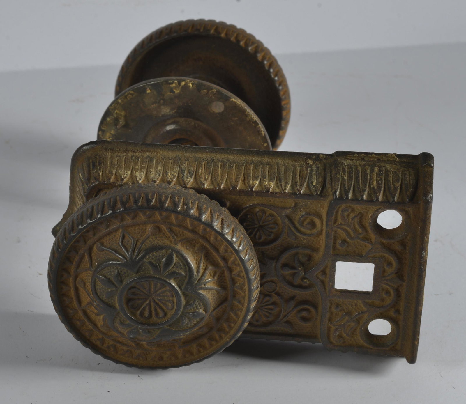 Antique Victorian Door Knob Antique Hardware: this is a fantastic selection of antique hardware from the lifetime collection of Greensboro Antique dealer Mary Wells.