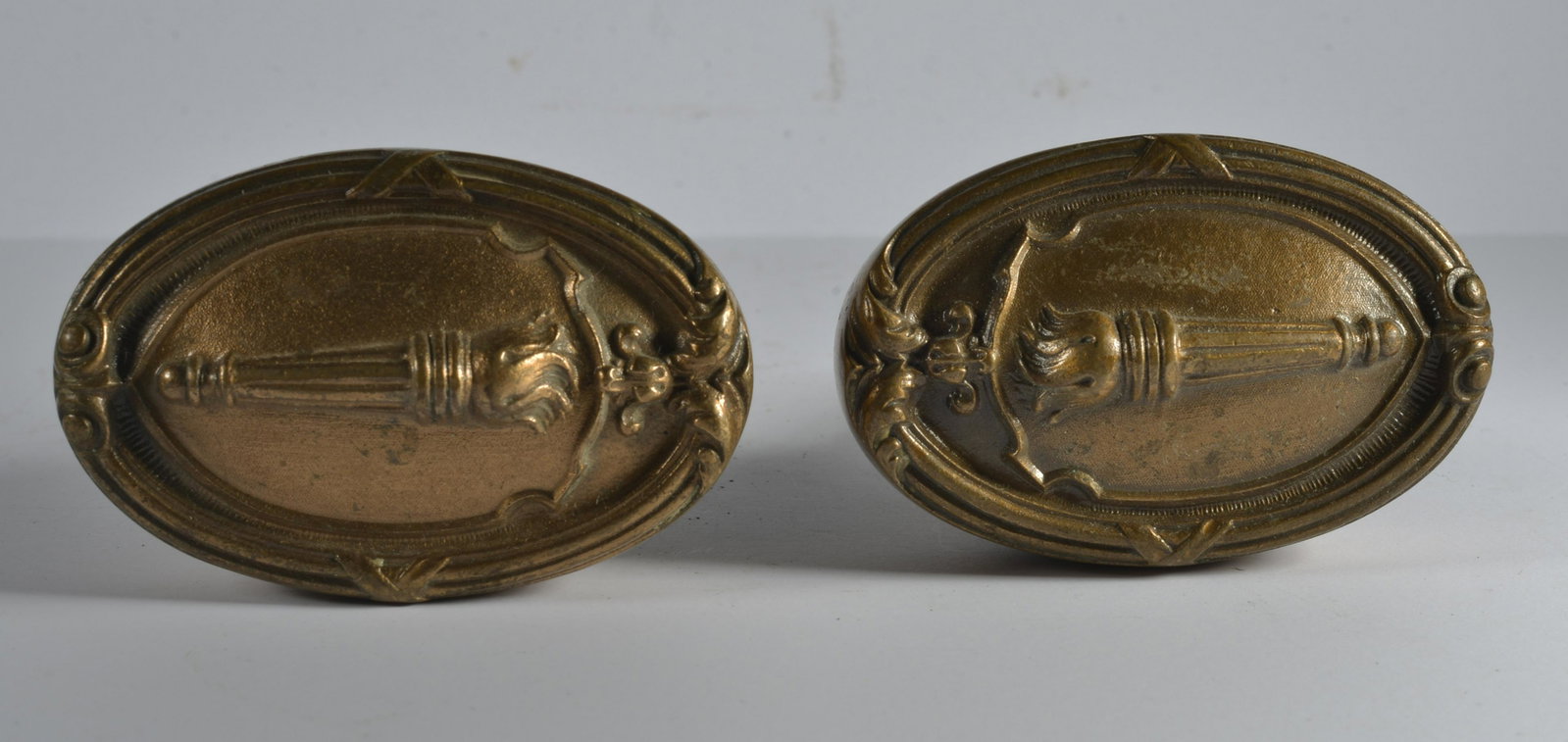 Antique Victorian Door Knob Antique Hardware: this is a fantastic selection of antique hardware from the lifetime collection of Greensboro Antique dealer Mary Wells.