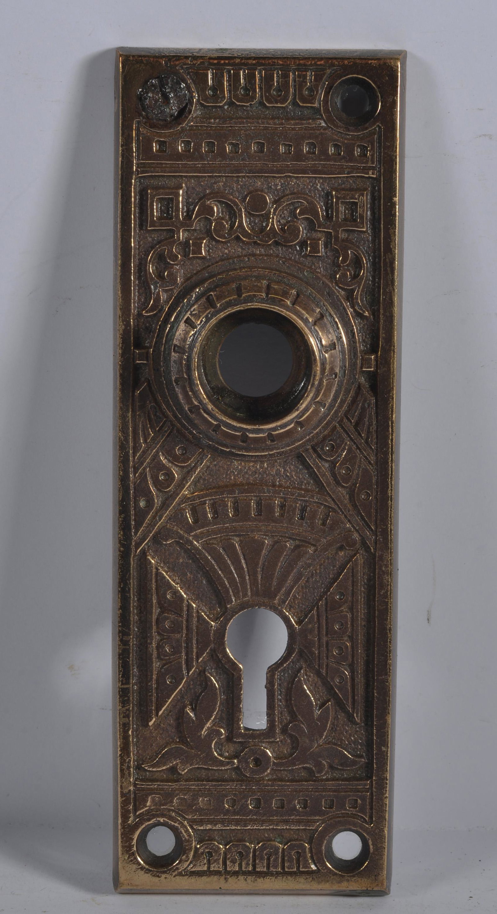 Antique Door Knob Back Plate Victorian Single Plate: this is a fantastic selection of antique hardware from the lifetime collection of Greensboro Antique dealer Mary Wells.