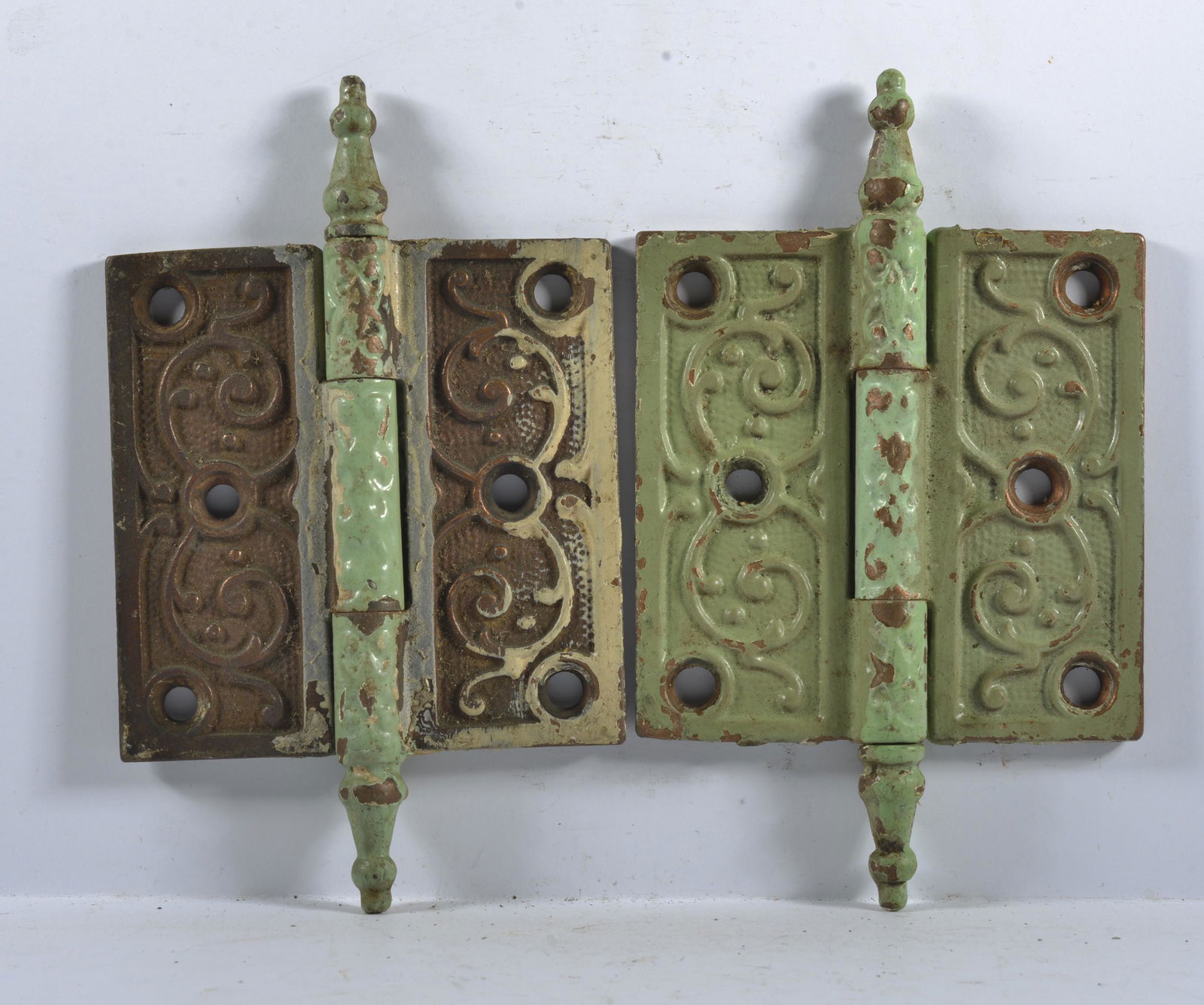 Antique Ornate Victorian Hinge (1 of 2)