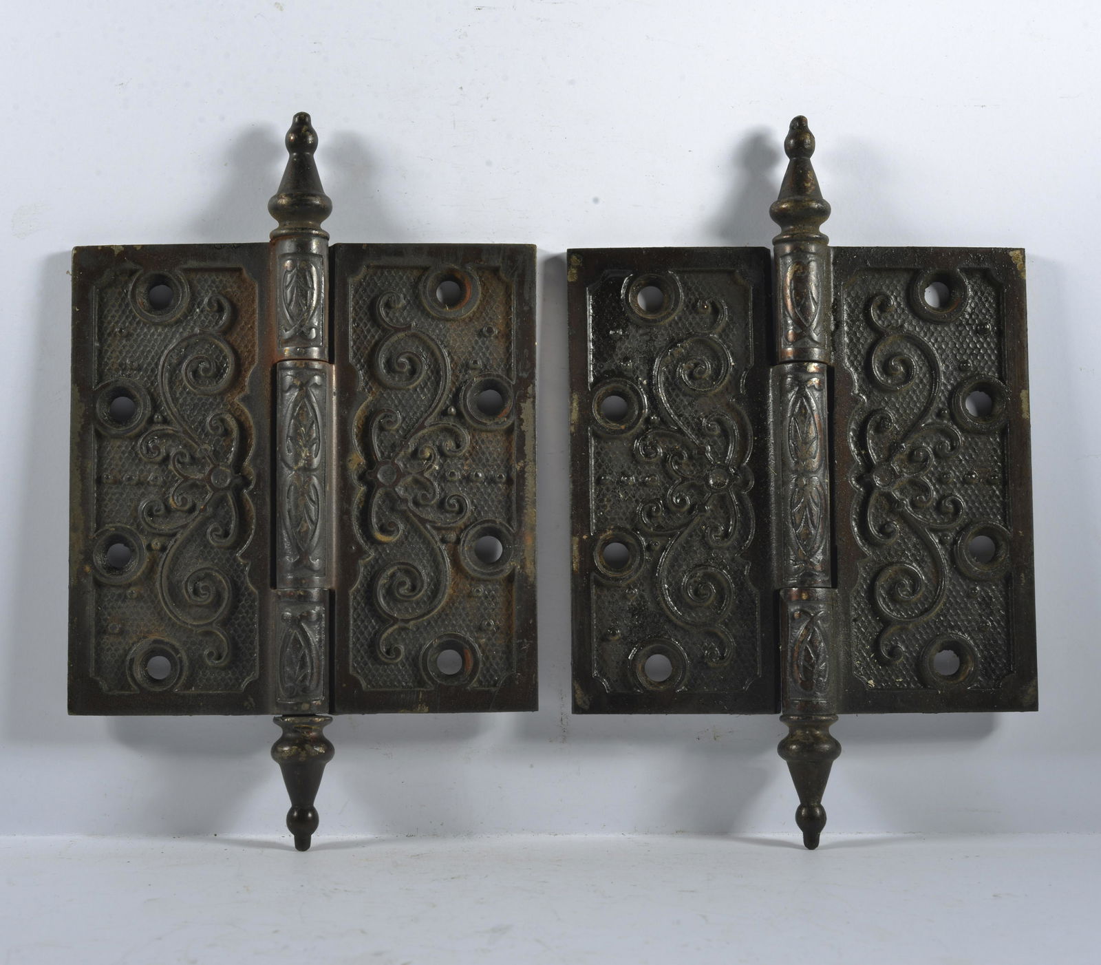 Antique Ornate Victorian Hinge (1 of 2)