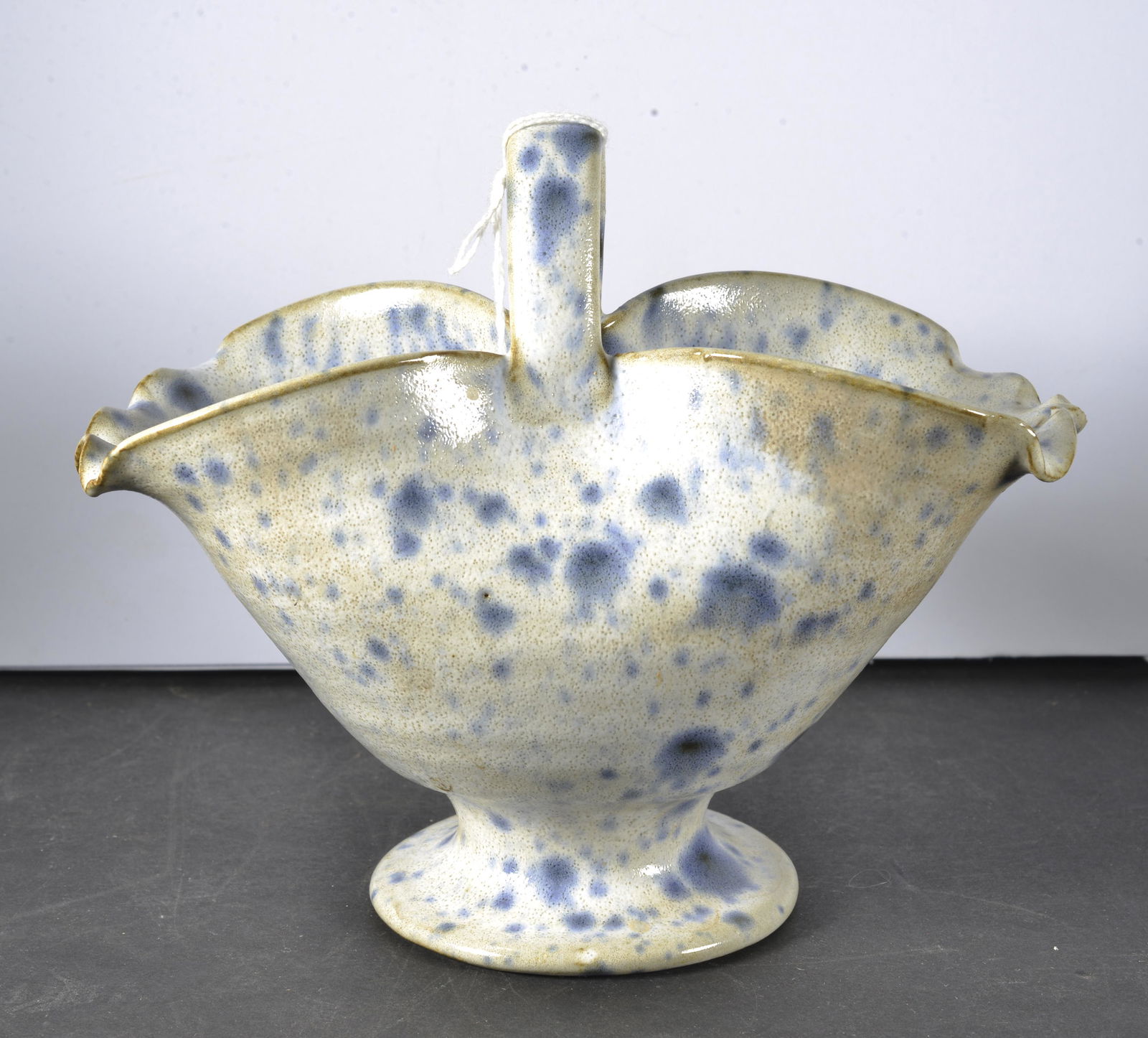 NCG Cole Pottery Basket (1 of 3)