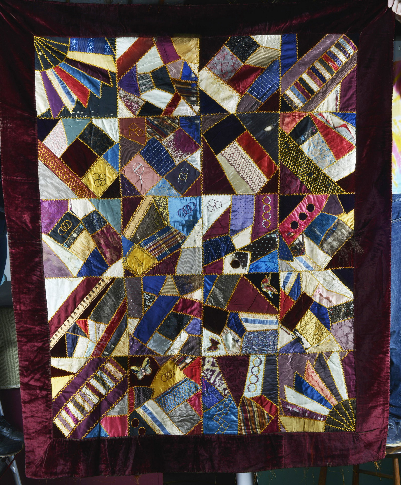 AFRICAN AMERICANA CRAZY QUILT: WONDERFUL SITCHING 56" X 66"