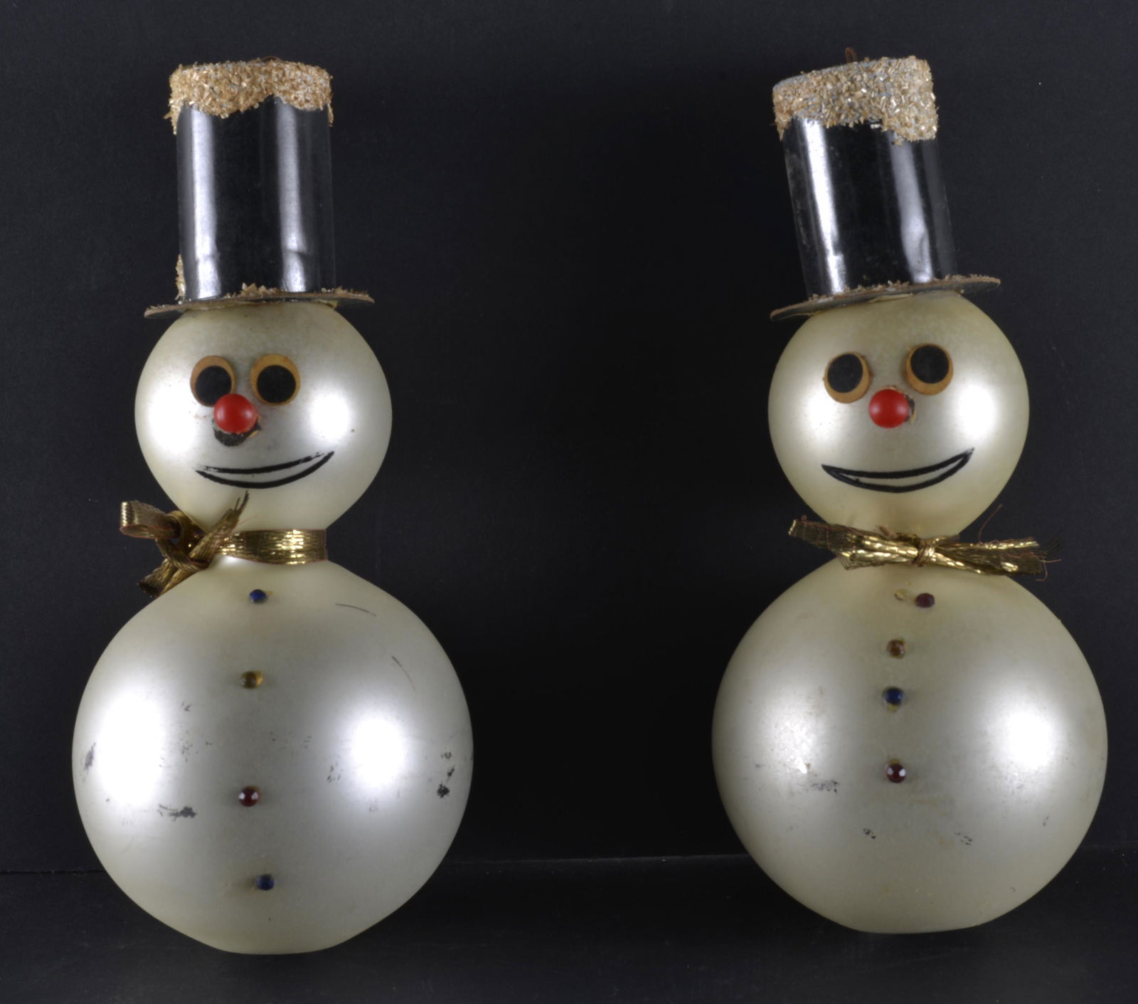 COLLECTION OF (2) FIGURAL CHRISTMAS SNOW MEN IN ORIGINAL BOX (1 of 4)