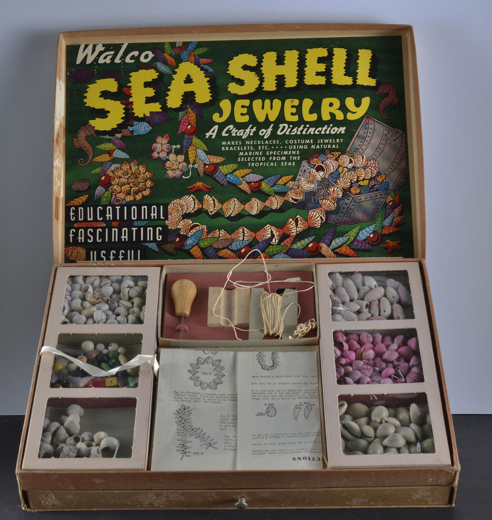 VINTAGE WALCO SEA SHELL JEWERLY KIT IN ORIGINAL BOX: VINTAGE 1945WALCO SEA SHELL JEWERLY CRAFT KIT ABSOLUTELY WONDERFUL COLORS NEW/OLD STOCK