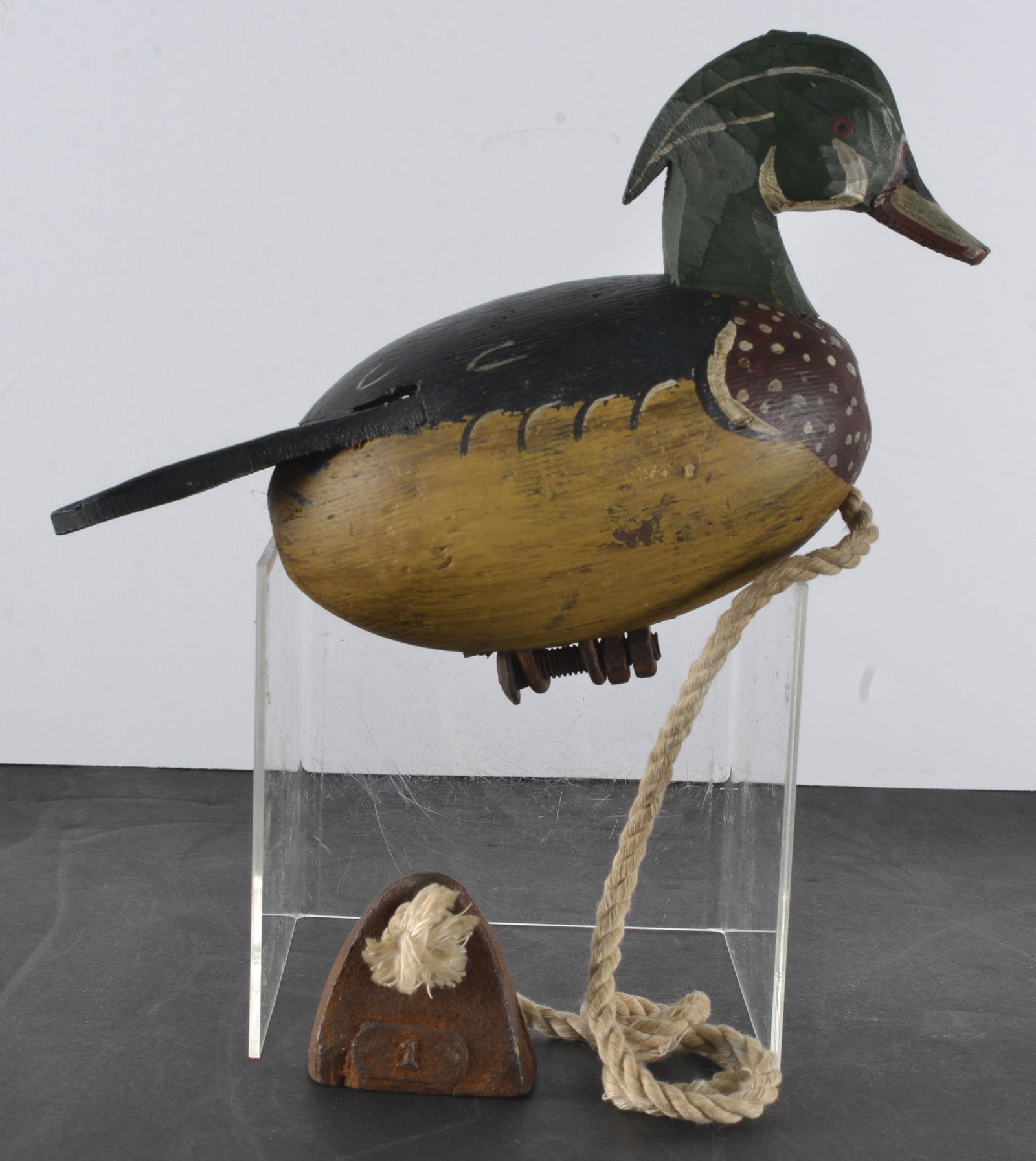 VINTAGE HAND CARVED DUCK DECOY WITH WEIGHT (1 of 3)