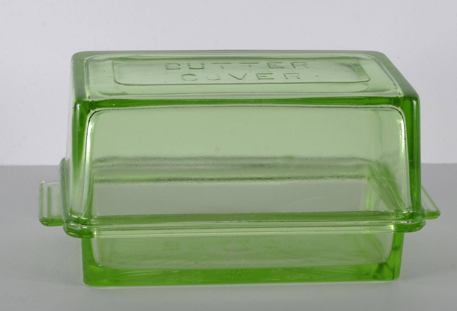 URANIUM GREEN GLASS  ANCHOR HOCKING 1 POUND BUTTER DISH (1 of 3)