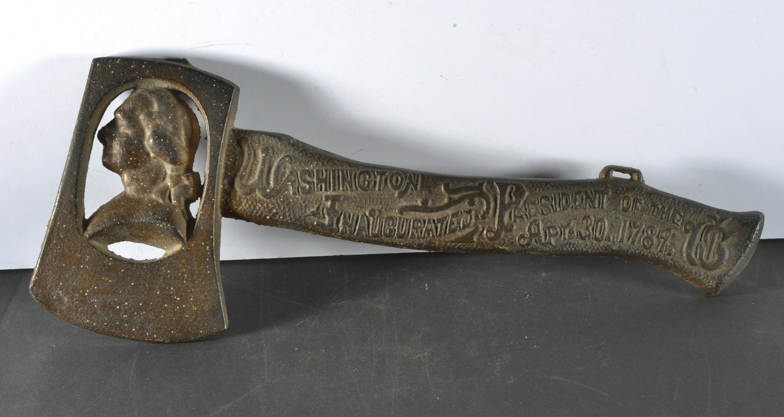 CAST IRON GEORGE WASHINGTON PRESIDENTIAL HATCHET: CAST IRON GEORGE WASHINGTON PRESIDENTIAL HATCHET APRIL 30, 1789 COMMERATIVE 12.5"