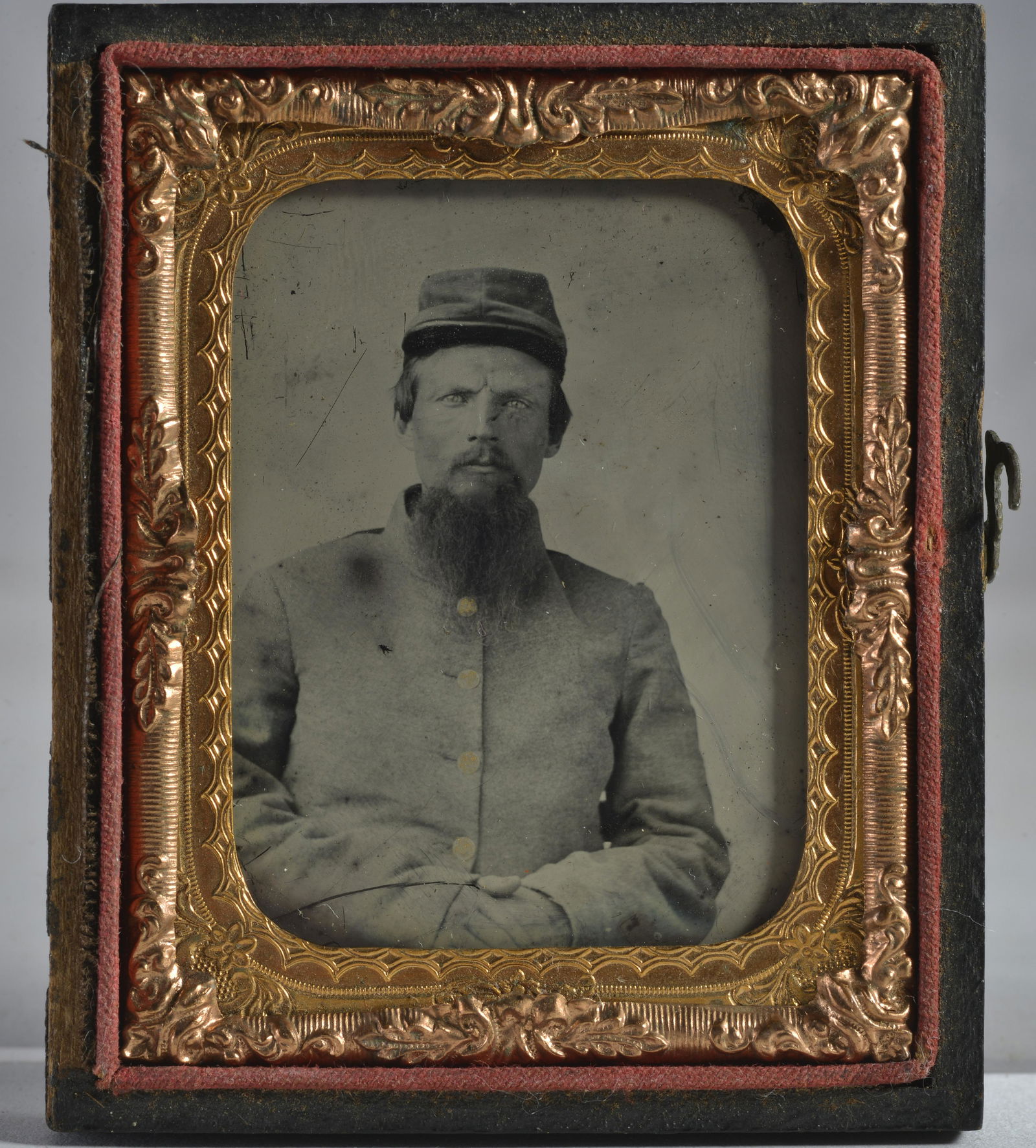 AMBROTYPE CONFEDERATE SOLDIER IMAGE (1 of 4)