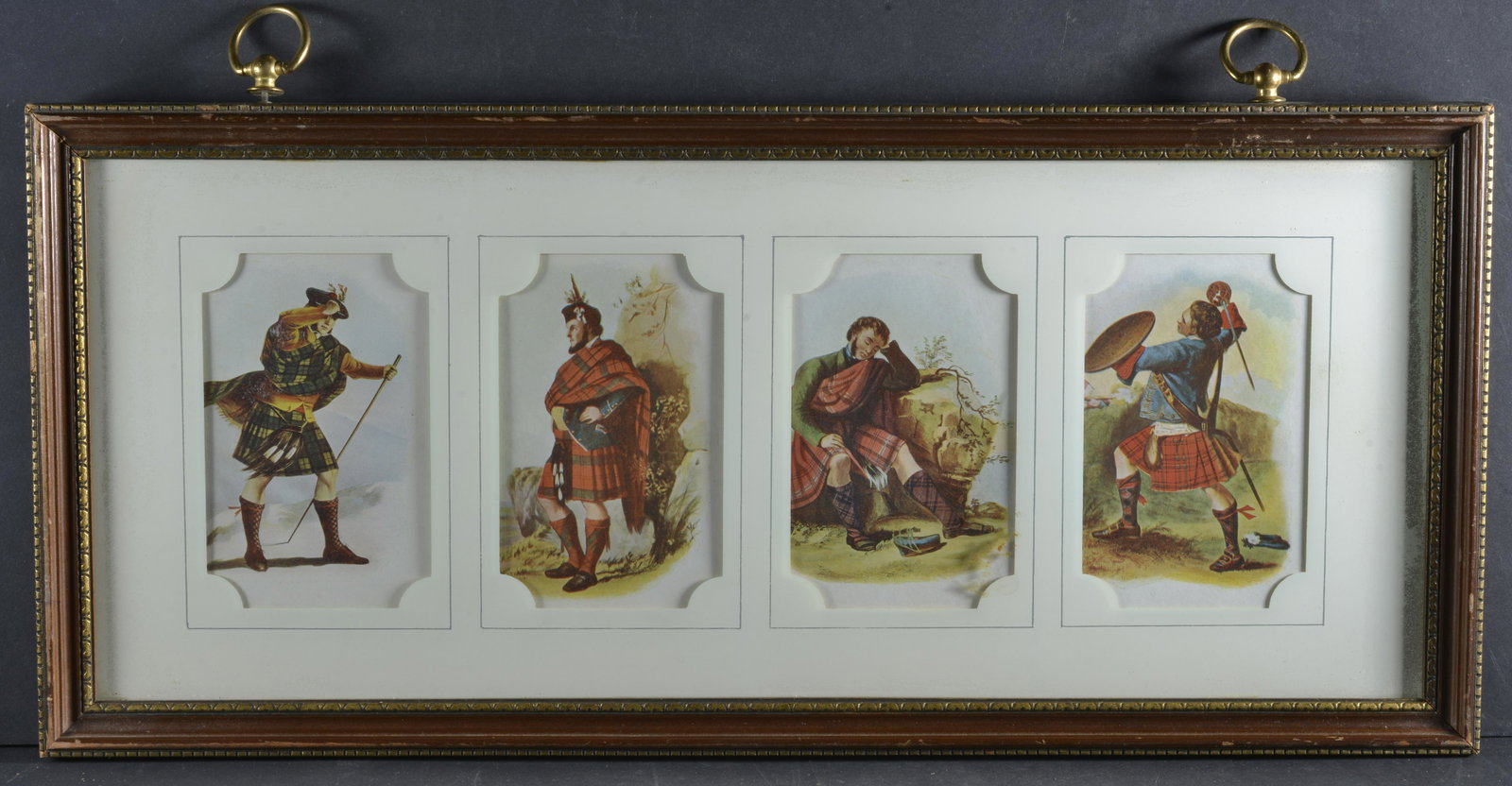 VINTAGE PITCURE FRAME DEPICTING SCOTTICH MEN: VINTAGE PITCURE FRAME DEPICTING SCOTTICH MEN 9" X 19"