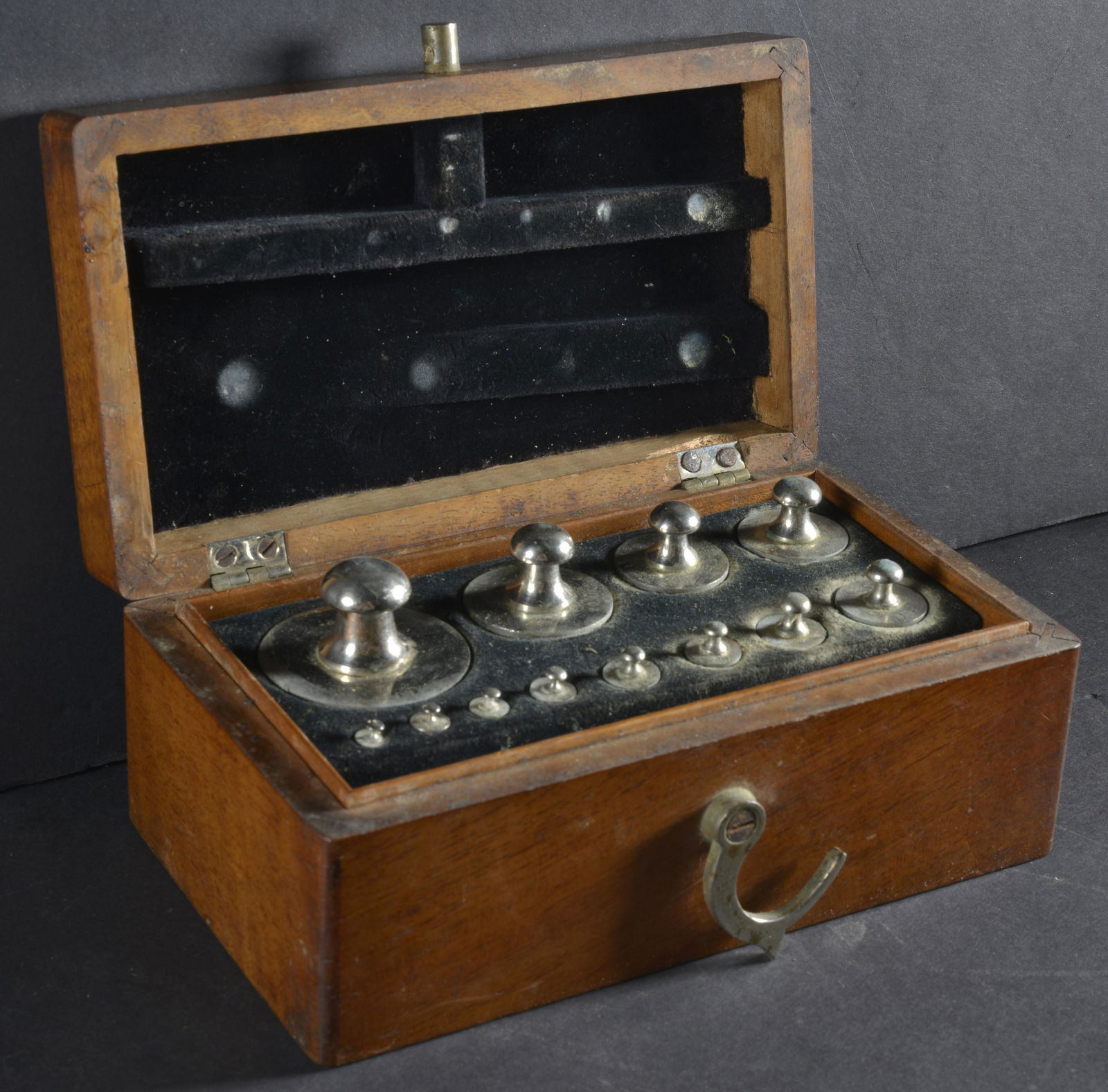 VINTAGE  RARE GERMAN SIGNED A. BUPRECHT  WEIGHT SET IN ORIGINAL  BOX (1 of 3)