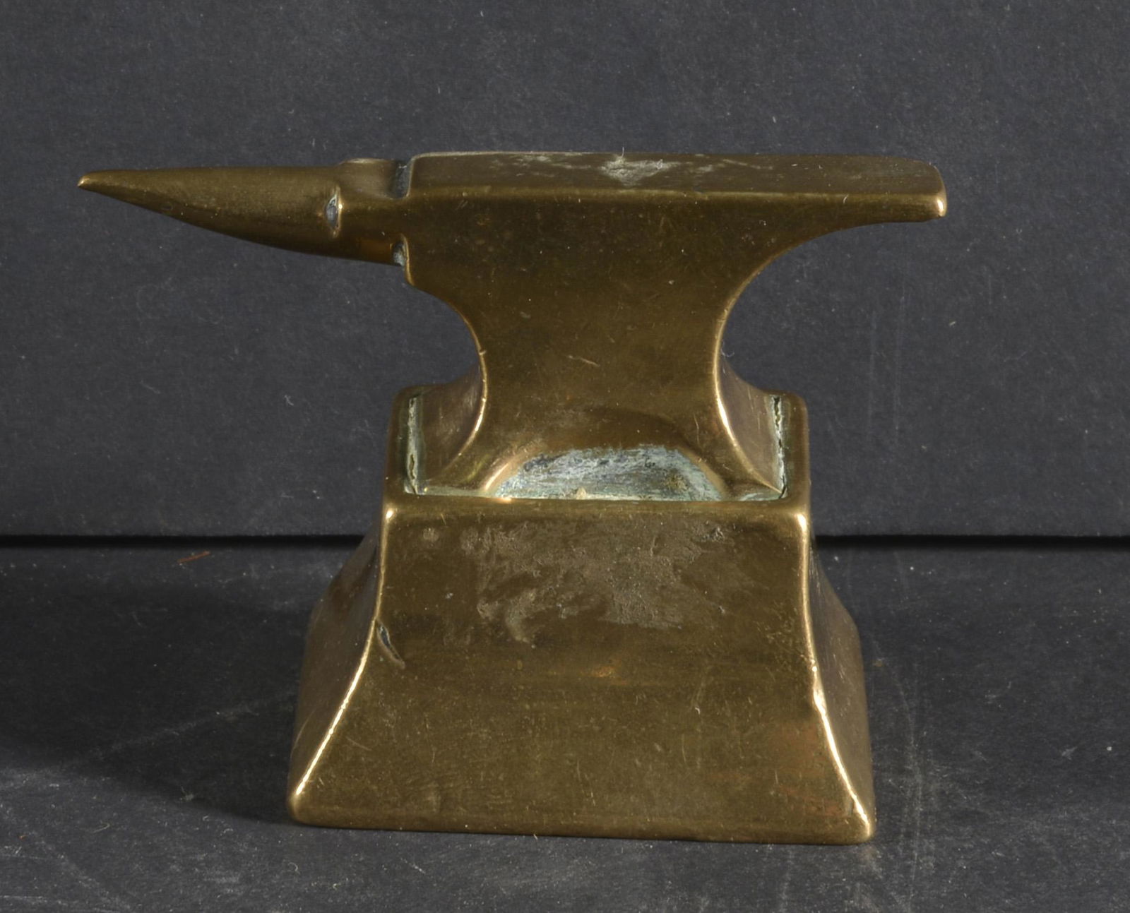 SMALL JEWELER'S ANVIL (1 of 4)