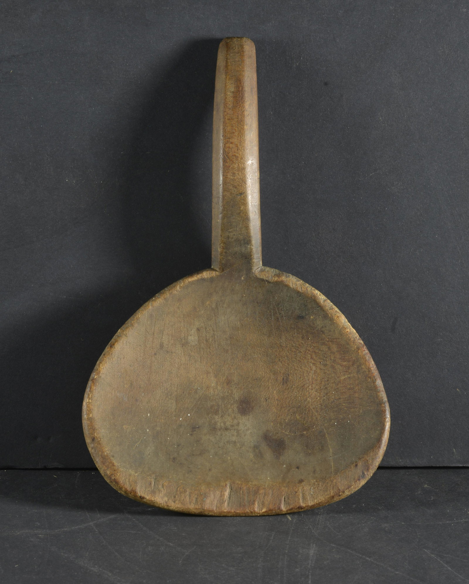 VINTAGE PRIMITIVE WOODEN BUTTER PADDLE SCOPE: VINTAGE PRIMITIVE WOODEN BUTTER PADDLE SCOPE 9" L