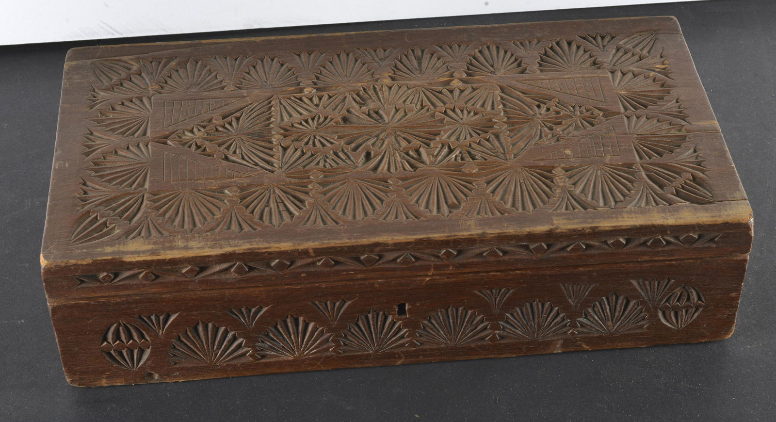 VINTAGE ORIENT SOLID HAND CARVED DOCUMENT BOX (1 of 2)