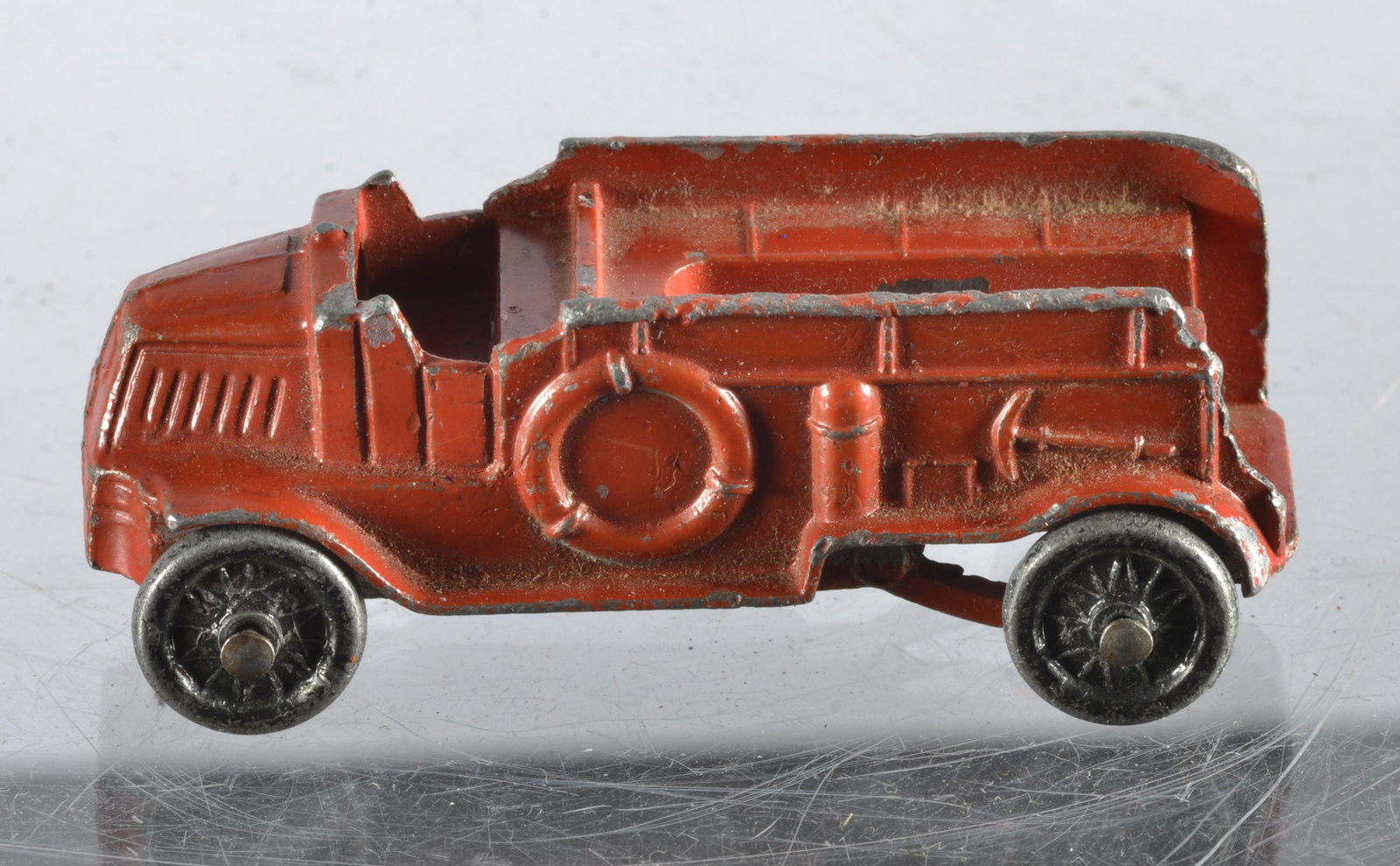 METAL SMALL FIRE ENGINE: SEE PHOTO 2.25" L