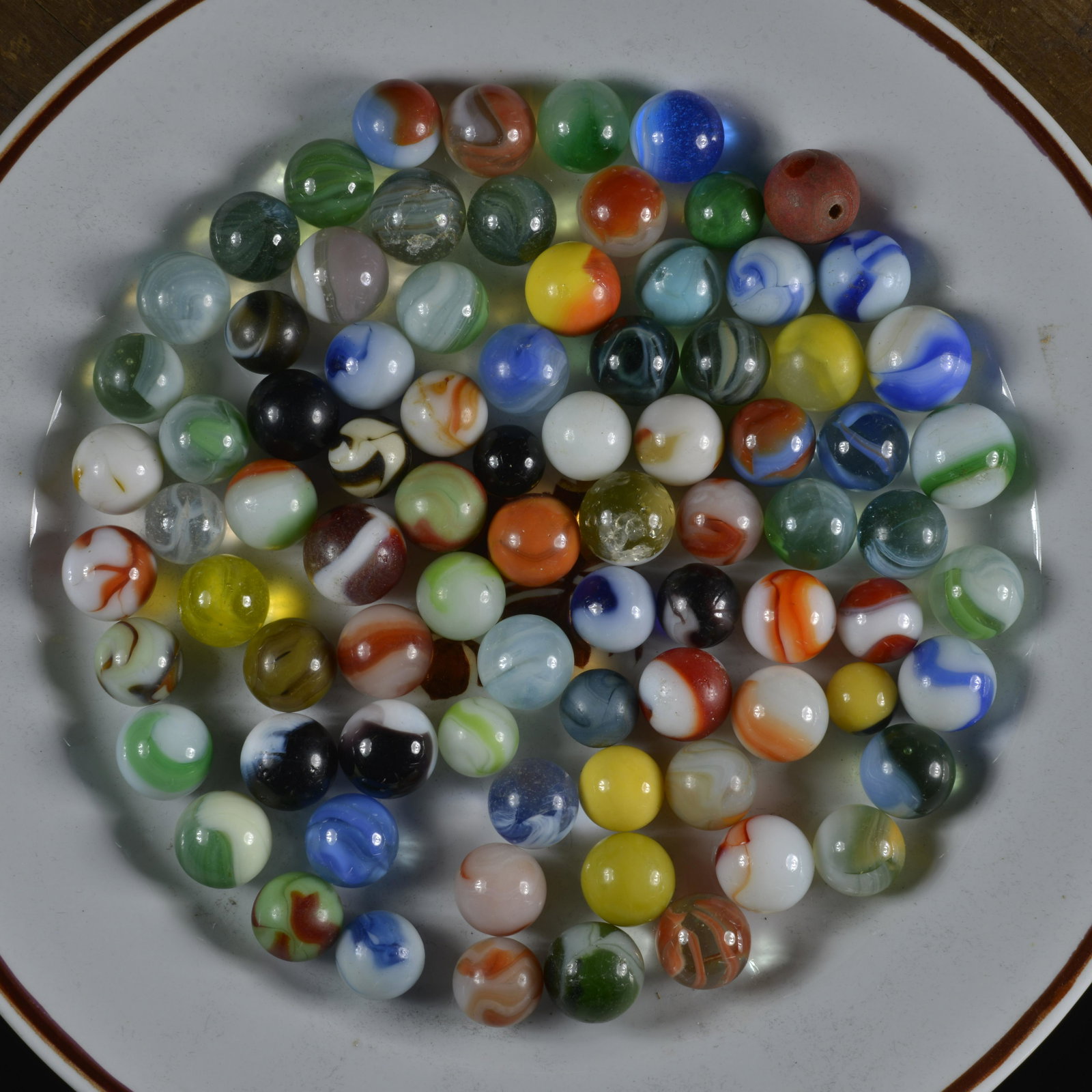 COLLECTION OF VINTAGE MARBLES: SEE PHOTOS