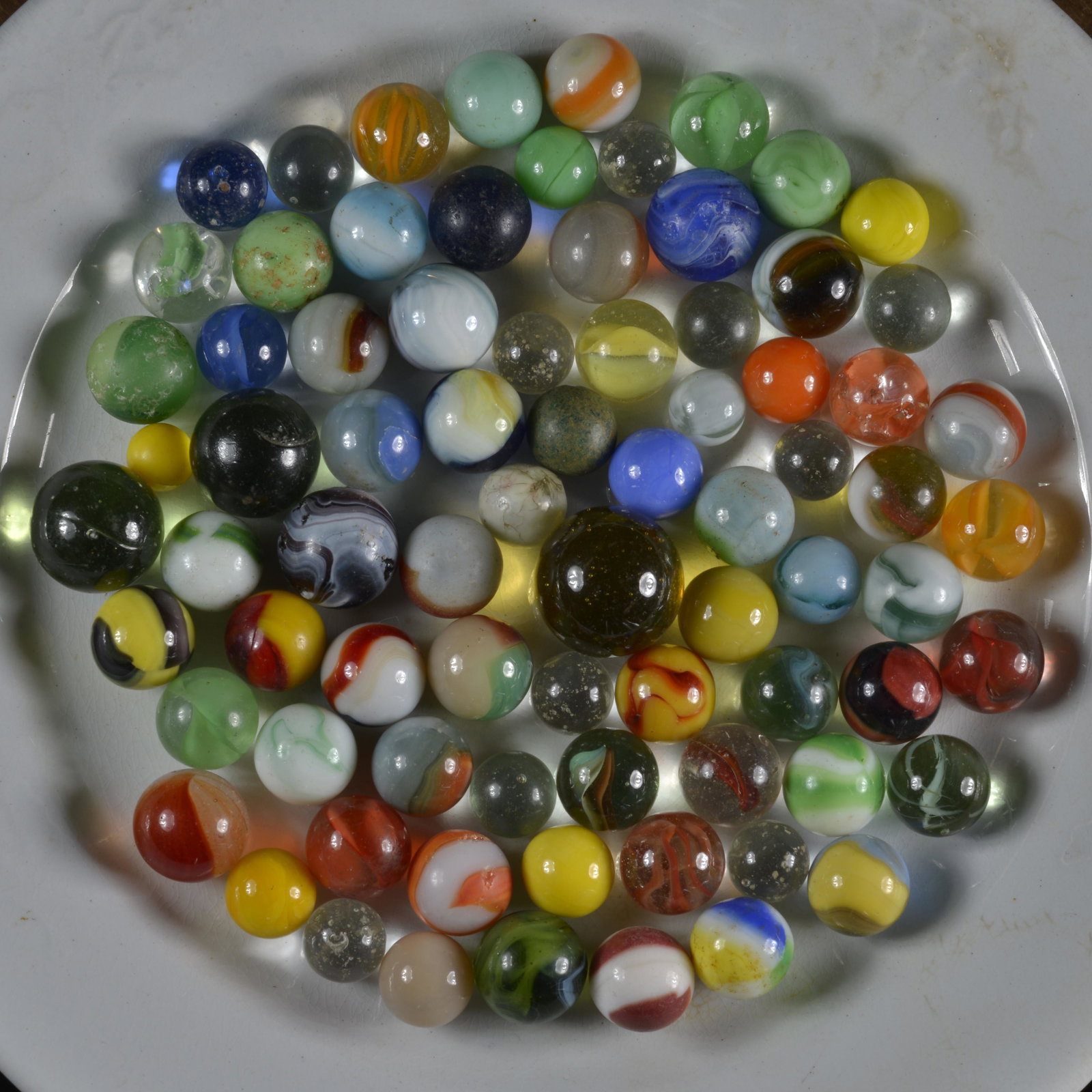 COLLECTION OF VINTAGE MARBLES: SEE PHOTOS