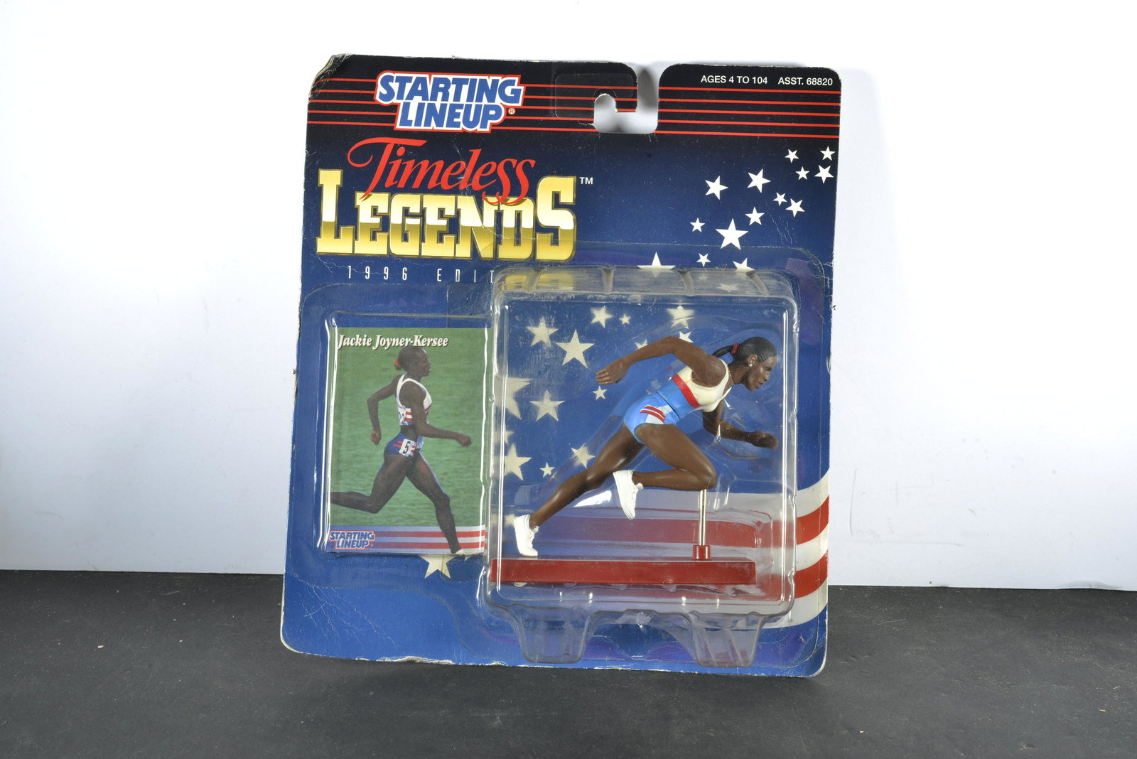 TIMELESS LEGIONS JACKIE JOYNER KERSEE FIGURE & SPORTS CARD (1 of 1)