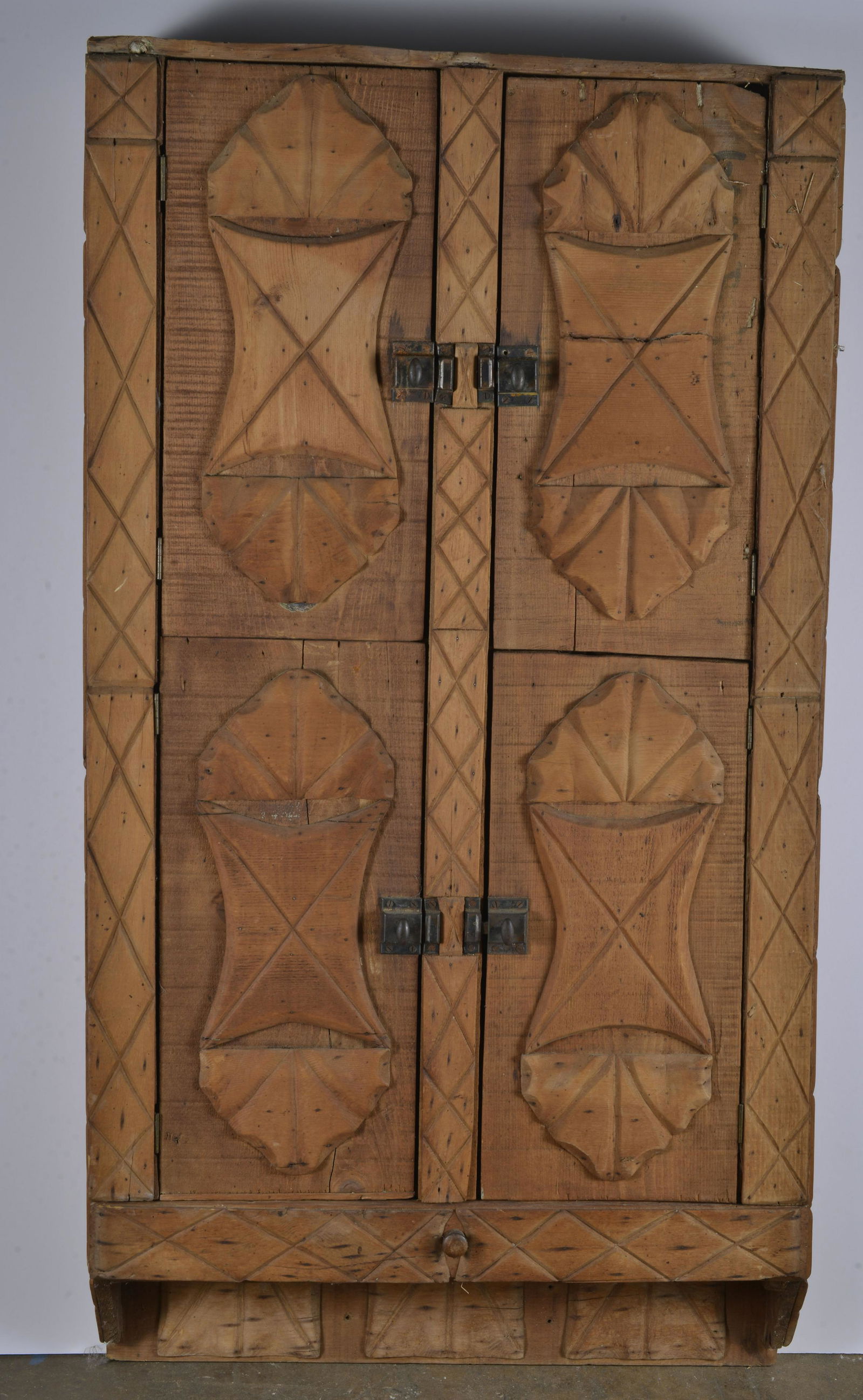 African American Hanging Wall Cupboard (1 of 9)