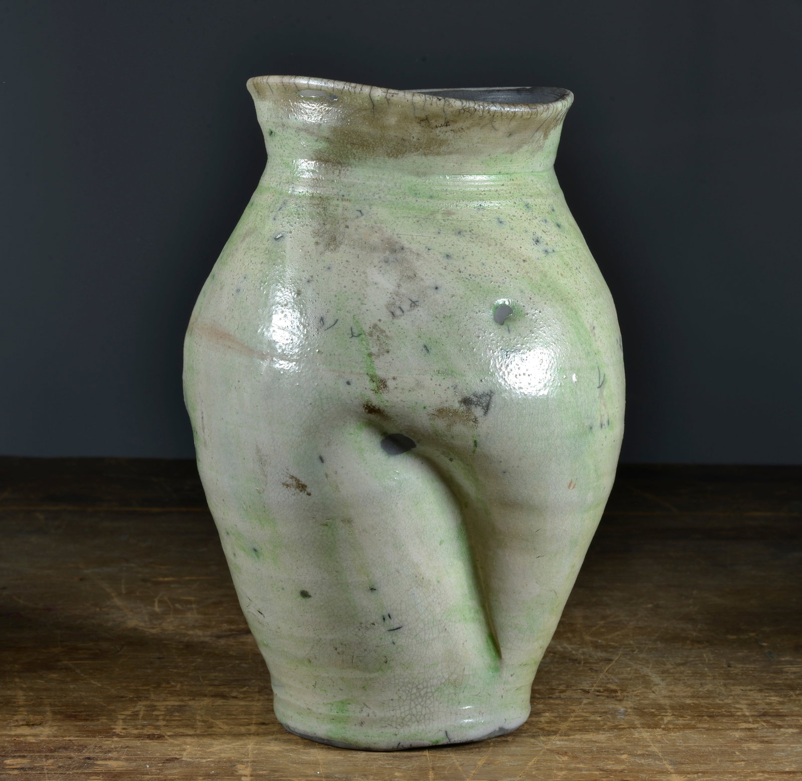 JULIE PAYNE POTTERY PINCHED VESSEL: SIGNED ON BOTTOM 9"H